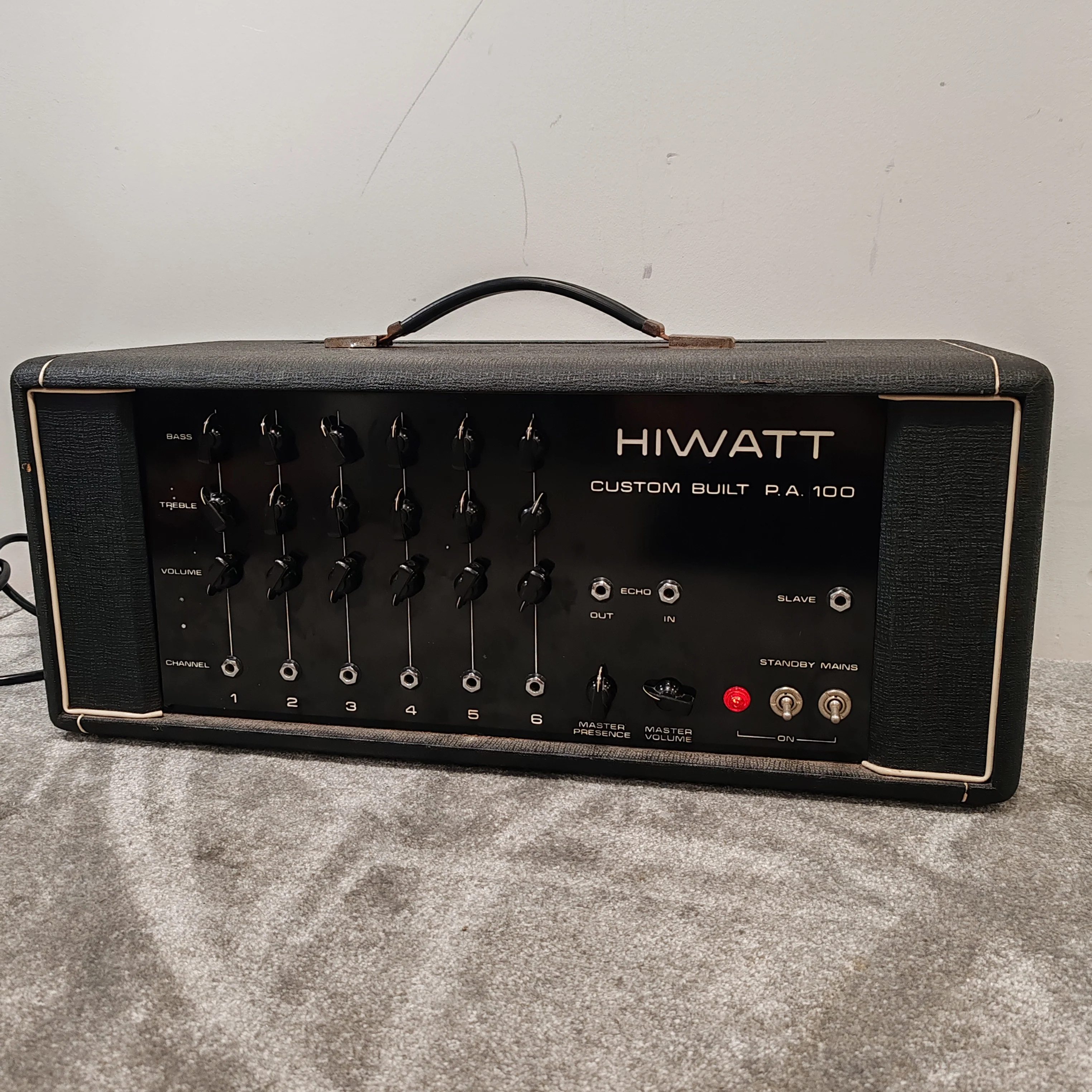 Hiwatt Custom Built Vintage 70s 110 PA / Amplifier - DR112 Amplifier - Fully Serviced, Clean Sound - Very Good w/ Power Supplyv - Image 2