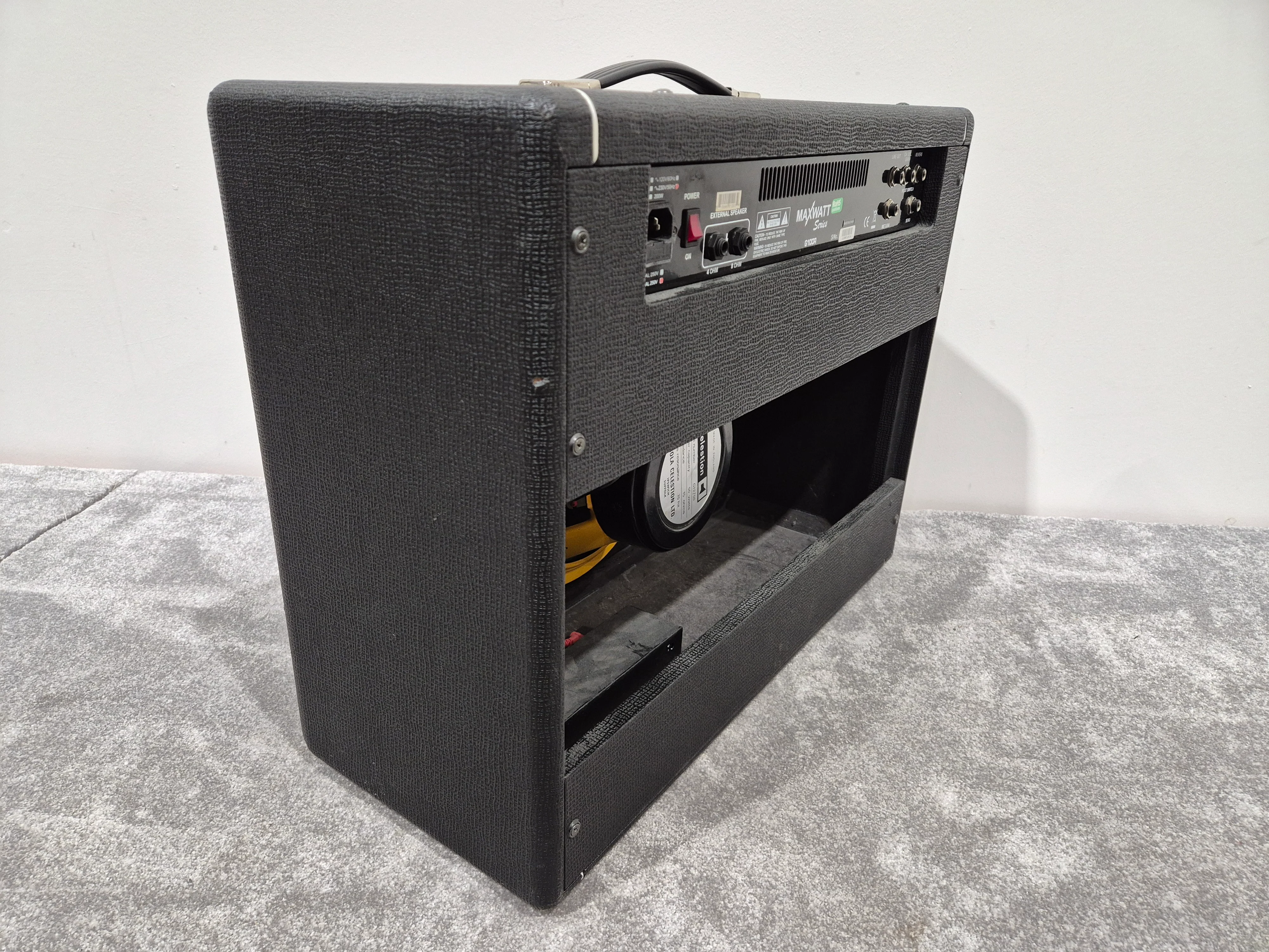 HIWATT Maxwatt G100R - Solid-State Combo Amplifier - Image 6