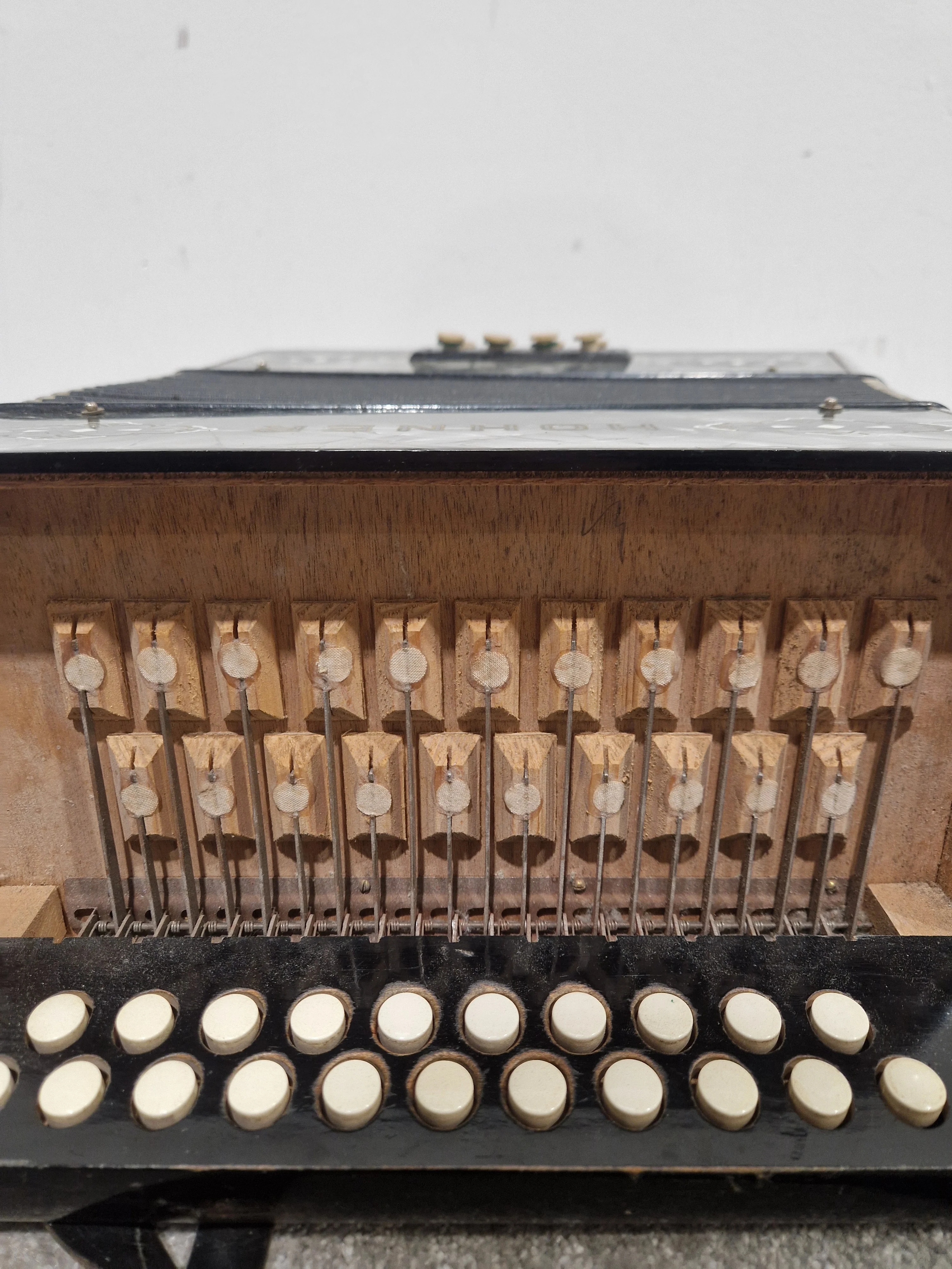 Hohner Club IIB Victoria - Diatonic Button Accordion - Pearl Celluloid - Fair - Image 7