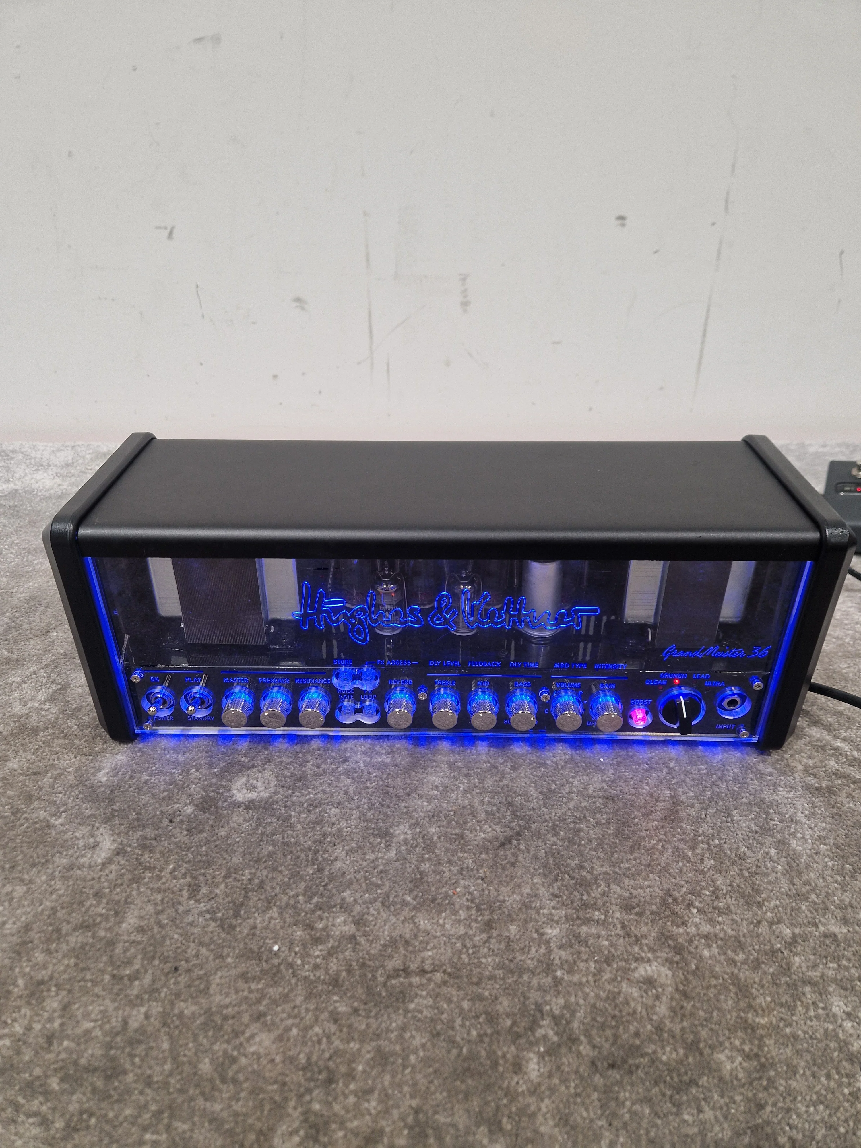 Hughes & Kettner Grand Miester 36 Guitar Amplifier - Digital Modeling - Excellent w/ Original Box & Soft Case & Foot Pedal Fsm-432 Mk3 - Image 5