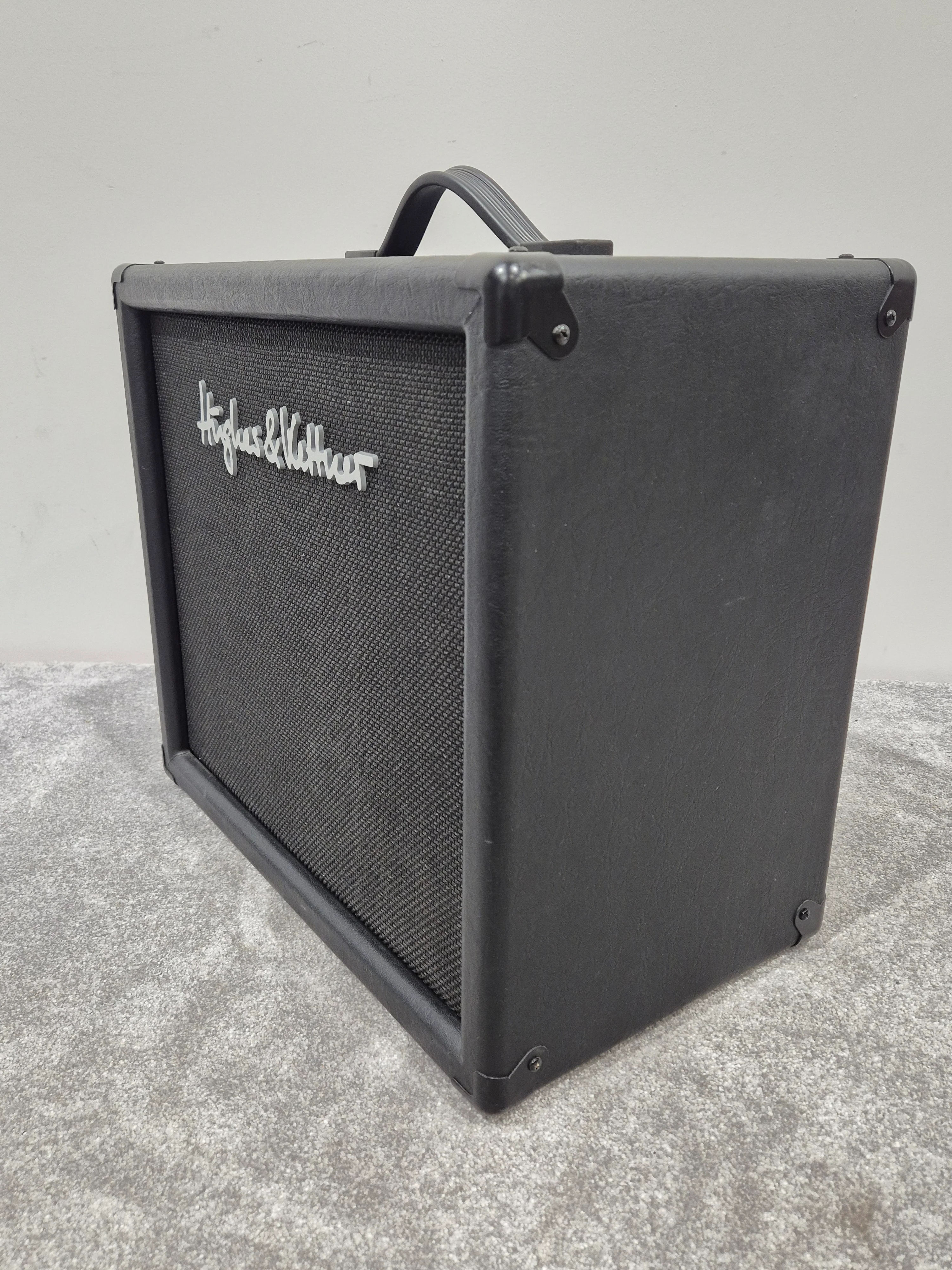 Hughes & Kettner Tubemeister 20 Guitar Amp w/ FS-2 Footswitch and TM112 Speaker Cab - Image 14