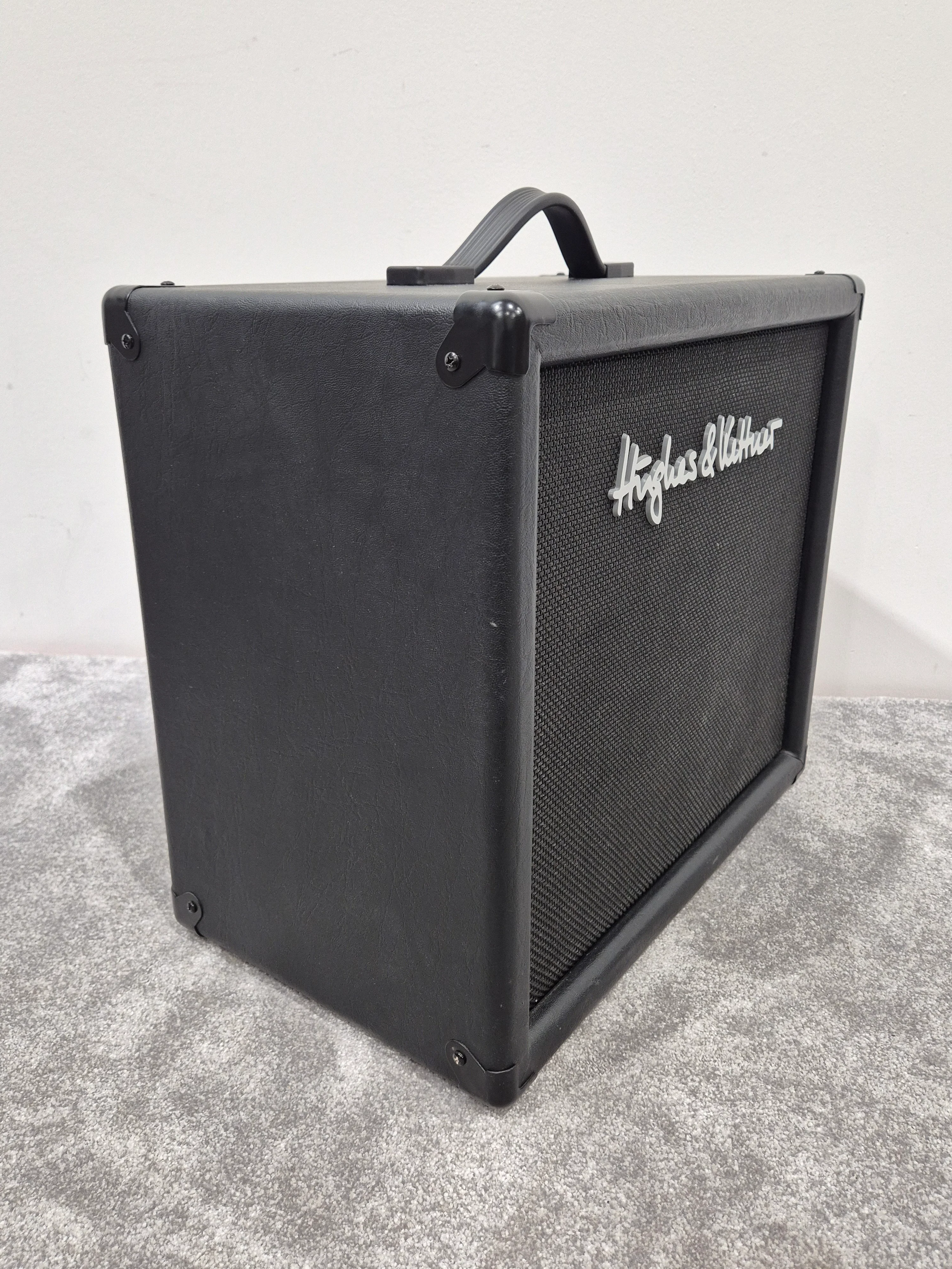 Hughes & Kettner Tubemeister 20 Guitar Amp w/ FS-2 Footswitch and TM112 Speaker Cab - Image 19