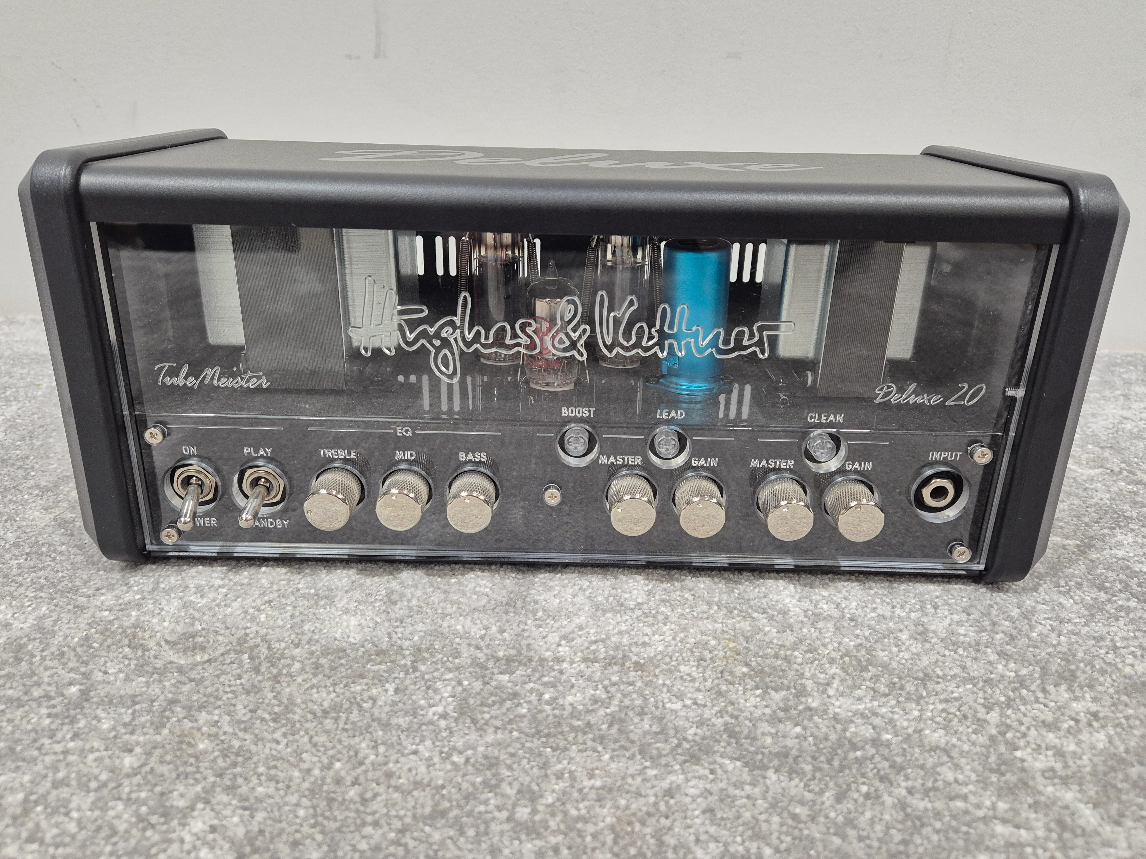 Hughes & Kettner Tubemeister 20 Guitar Amp w/ FS-2 Footswitch and TM112 Speaker Cab - Image 3