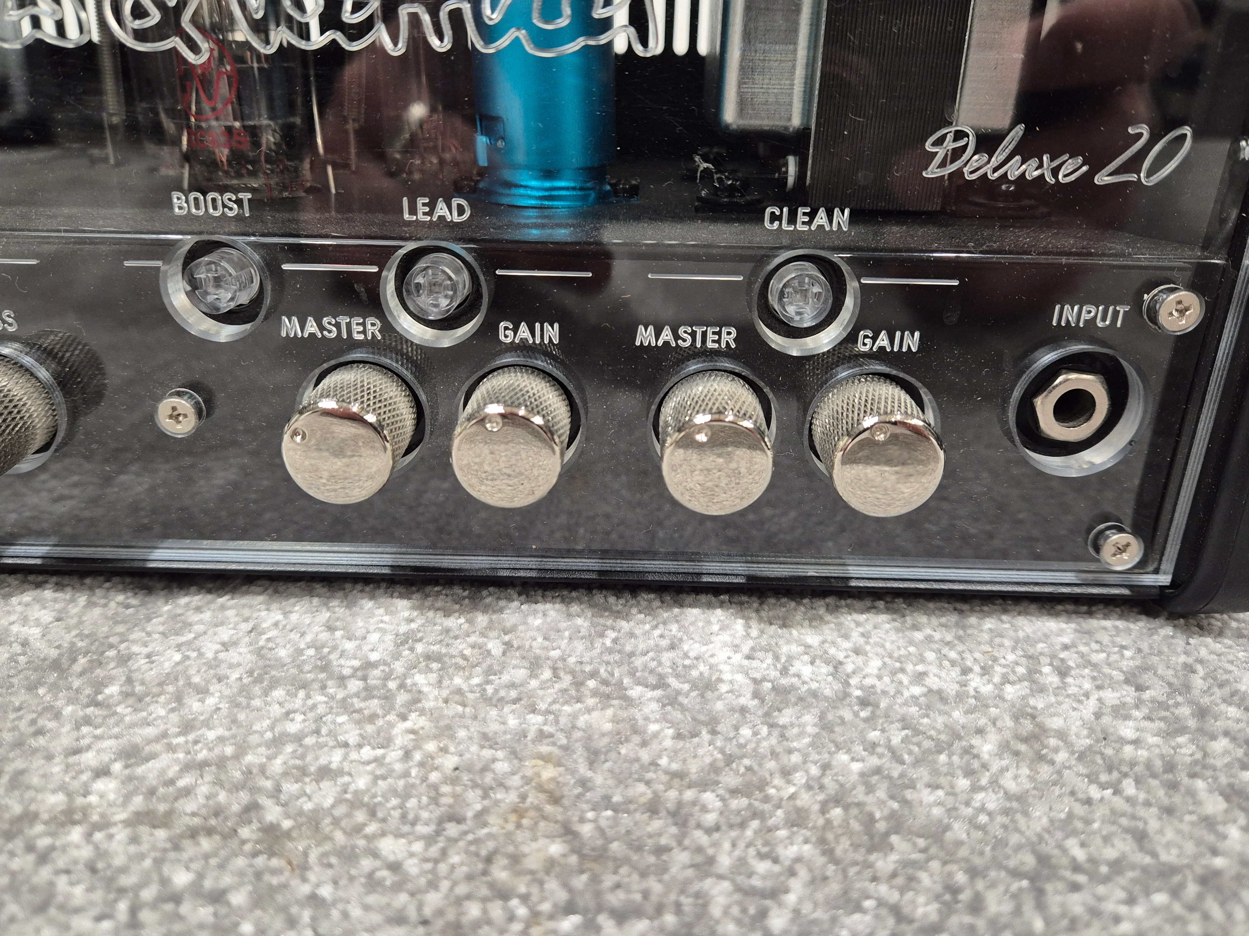 Hughes & Kettner Tubemeister 20 Guitar Amp w/ FS-2 Footswitch and TM112 Speaker Cab - Image 4