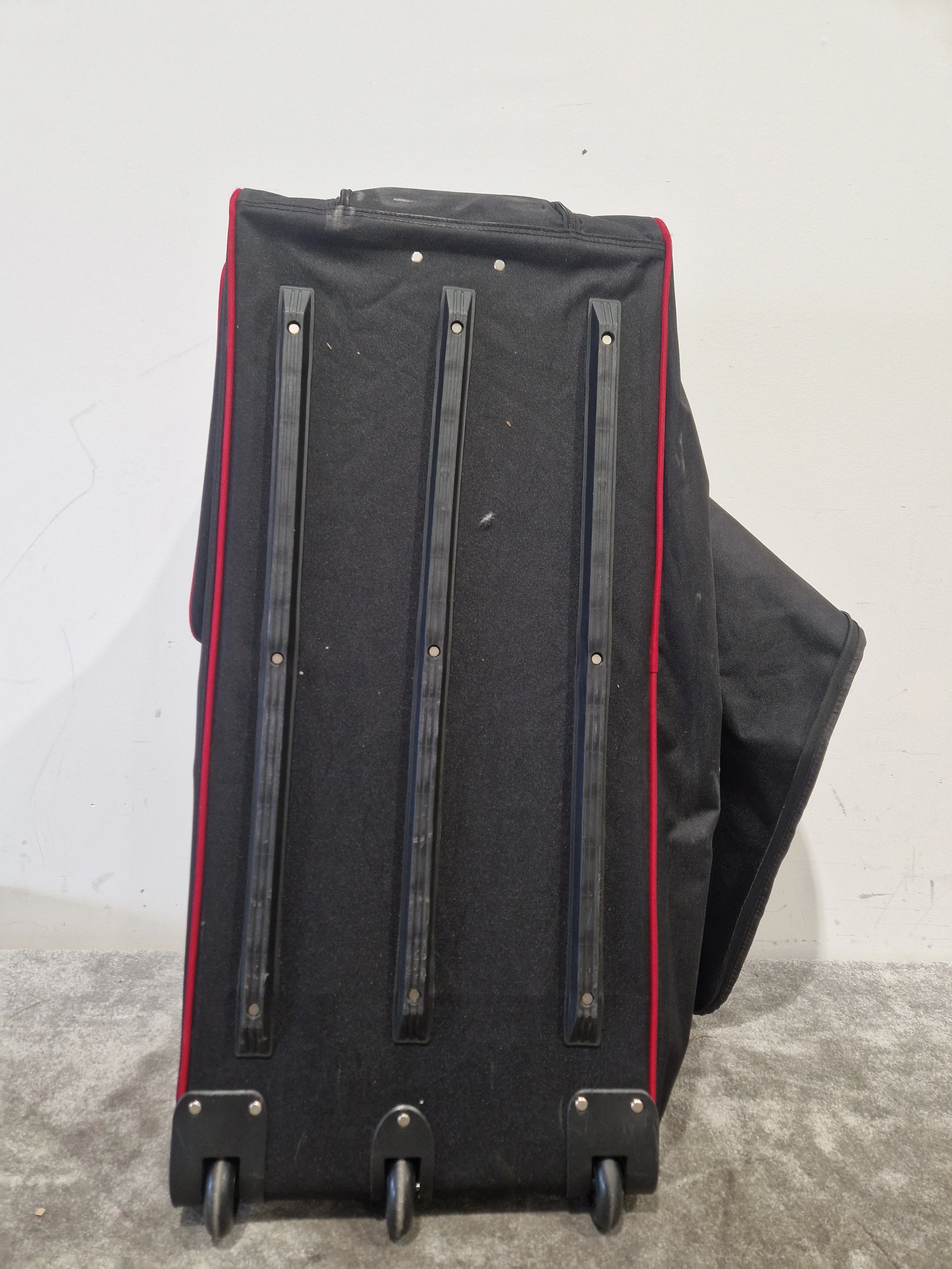 Humlin Wheel-On Drum Percussion Case - Black/red – Drum Case - Good - Image 6