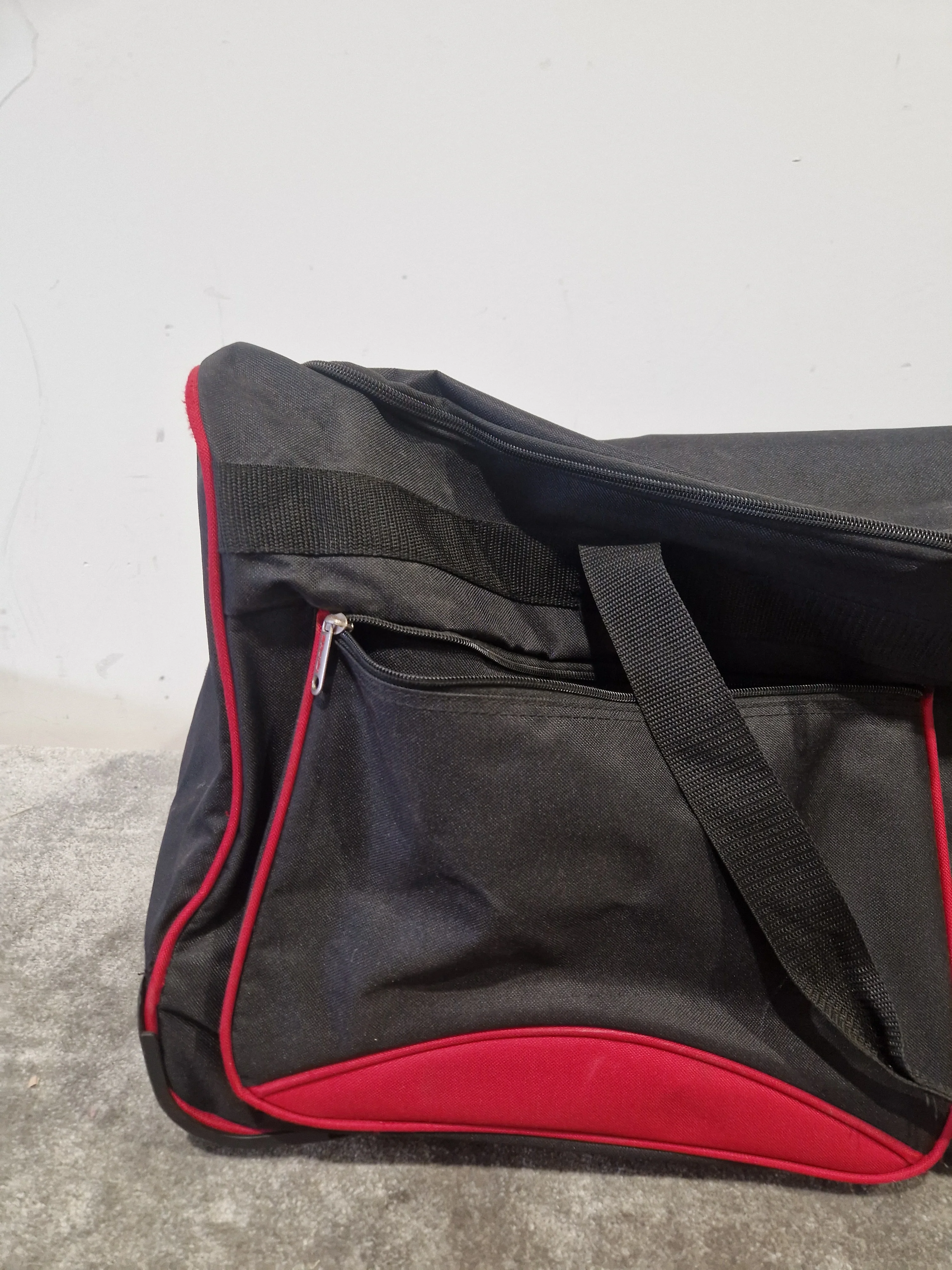 Humlin Wheel-On Drum Percussion Case - Black/red – Drum Case - Good - Image 8