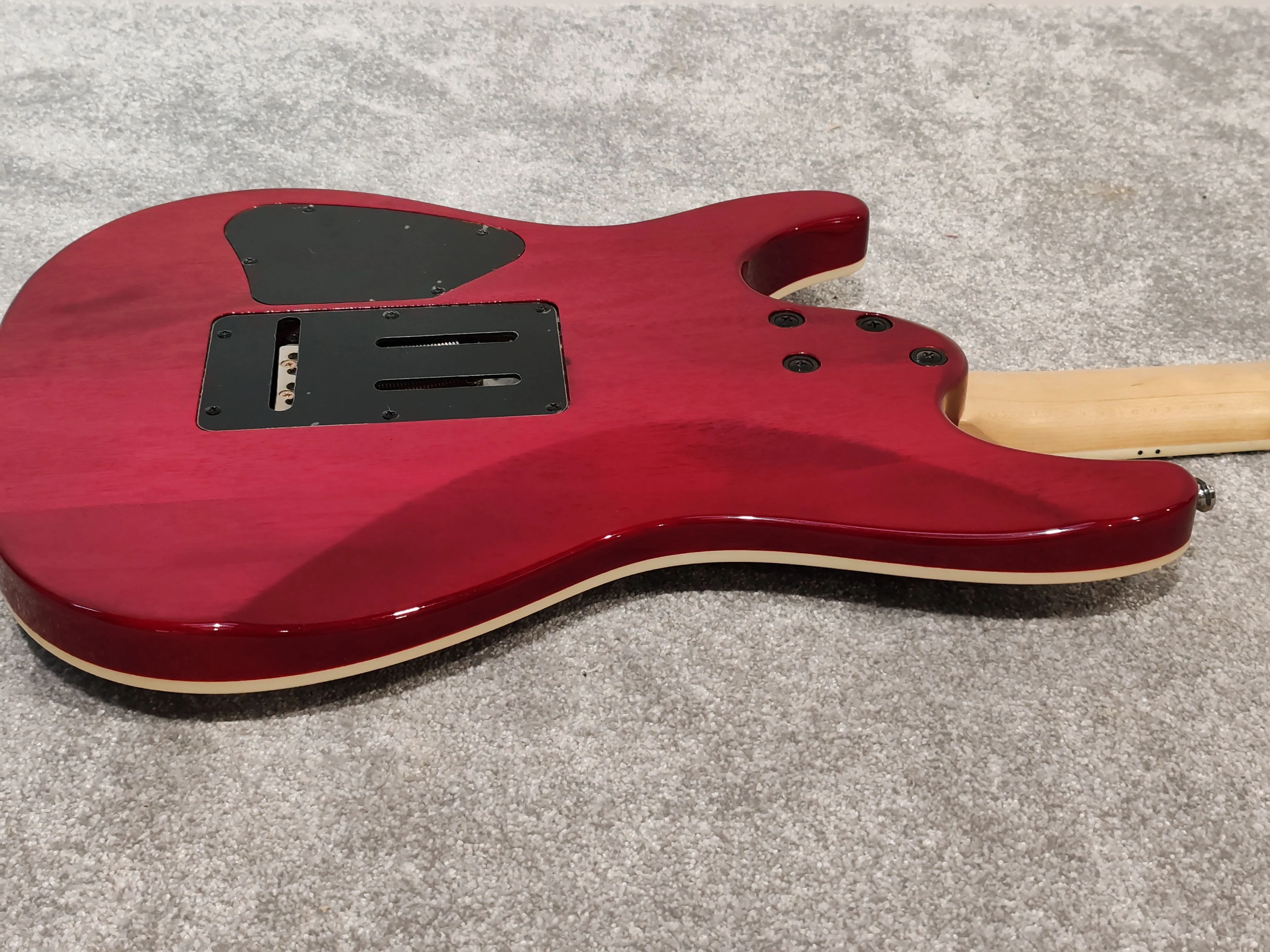 Ibanez SA360QM Electric Guitar - Red - With Hard Case - Image 10