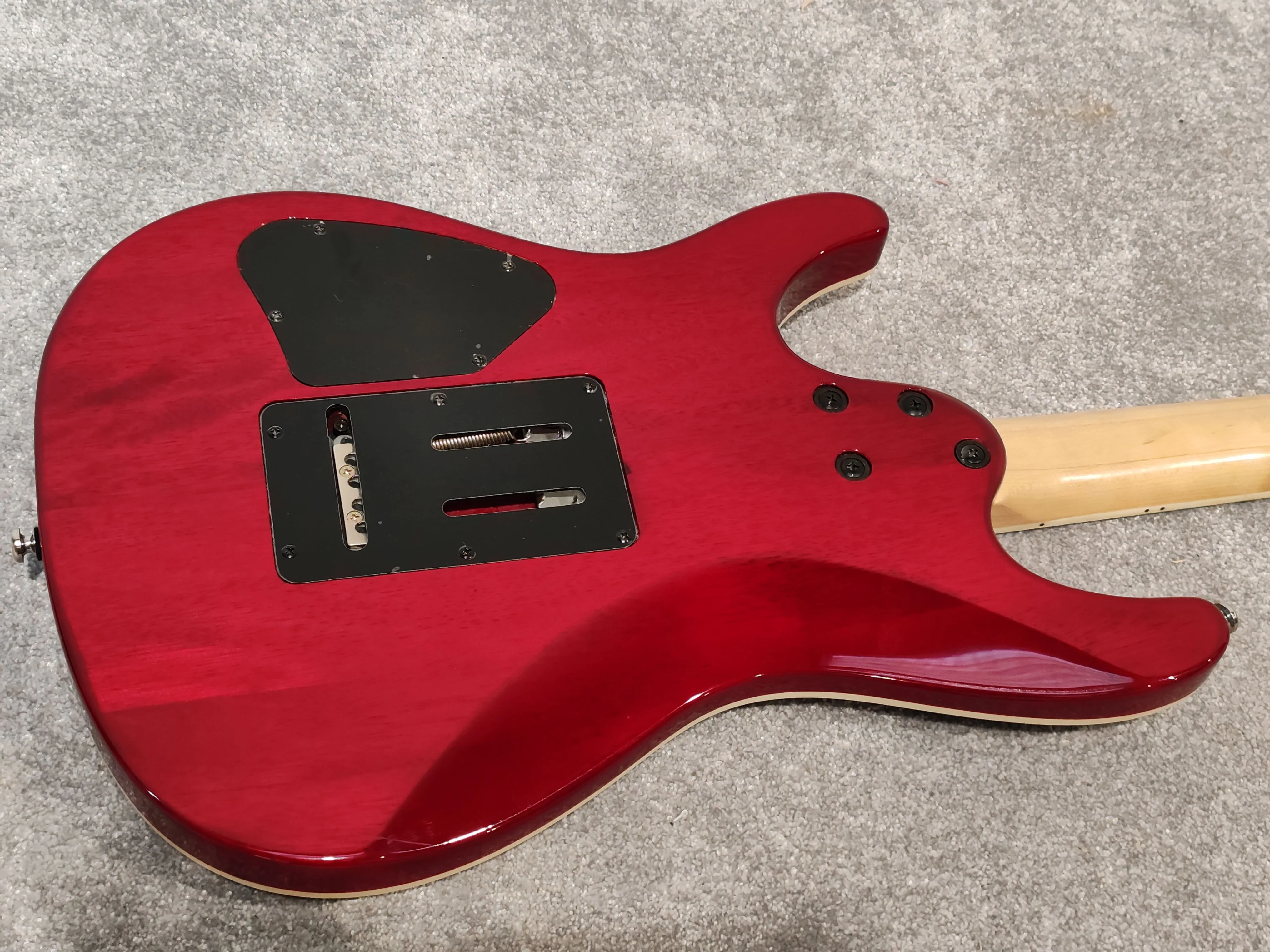 Ibanez SA360QM Electric Guitar - Red - With Hard Case - Image 11