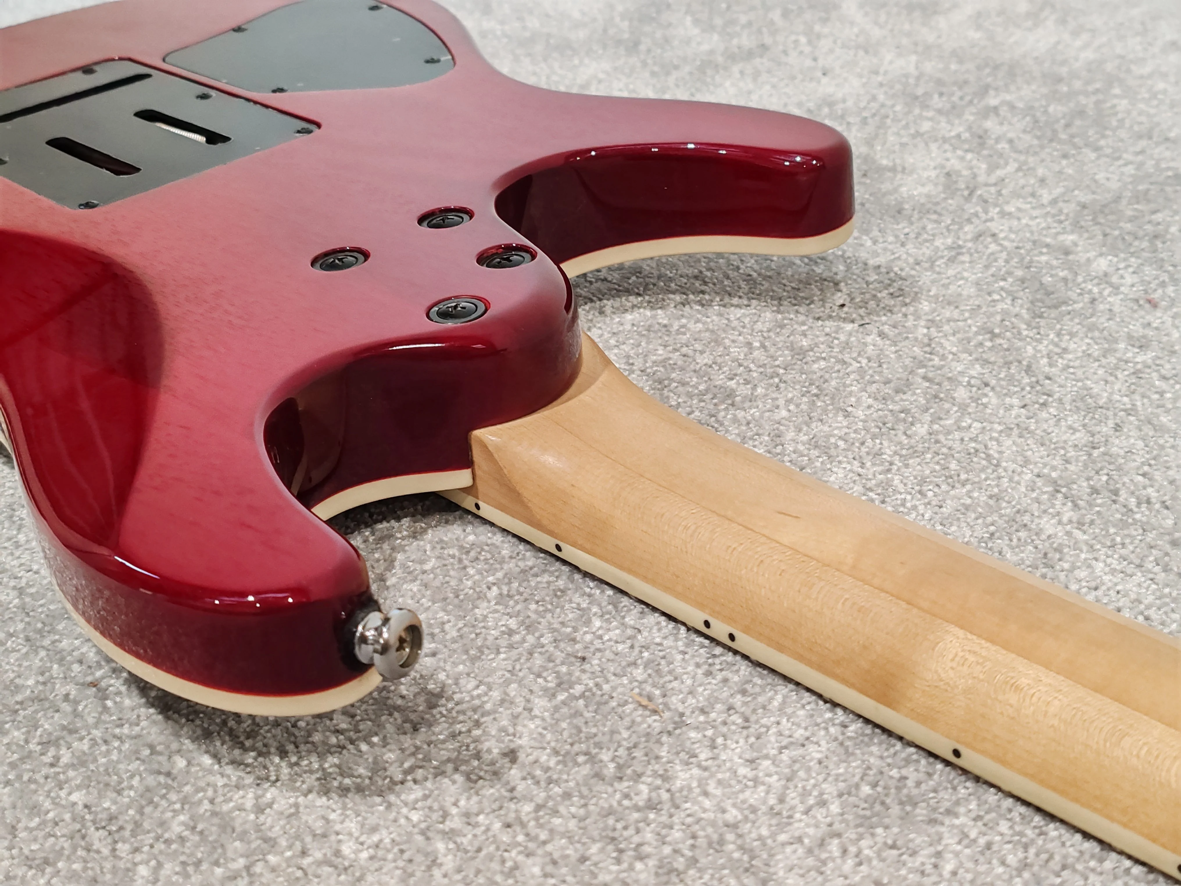 Ibanez SA360QM Electric Guitar - Red - With Hard Case - Image 13