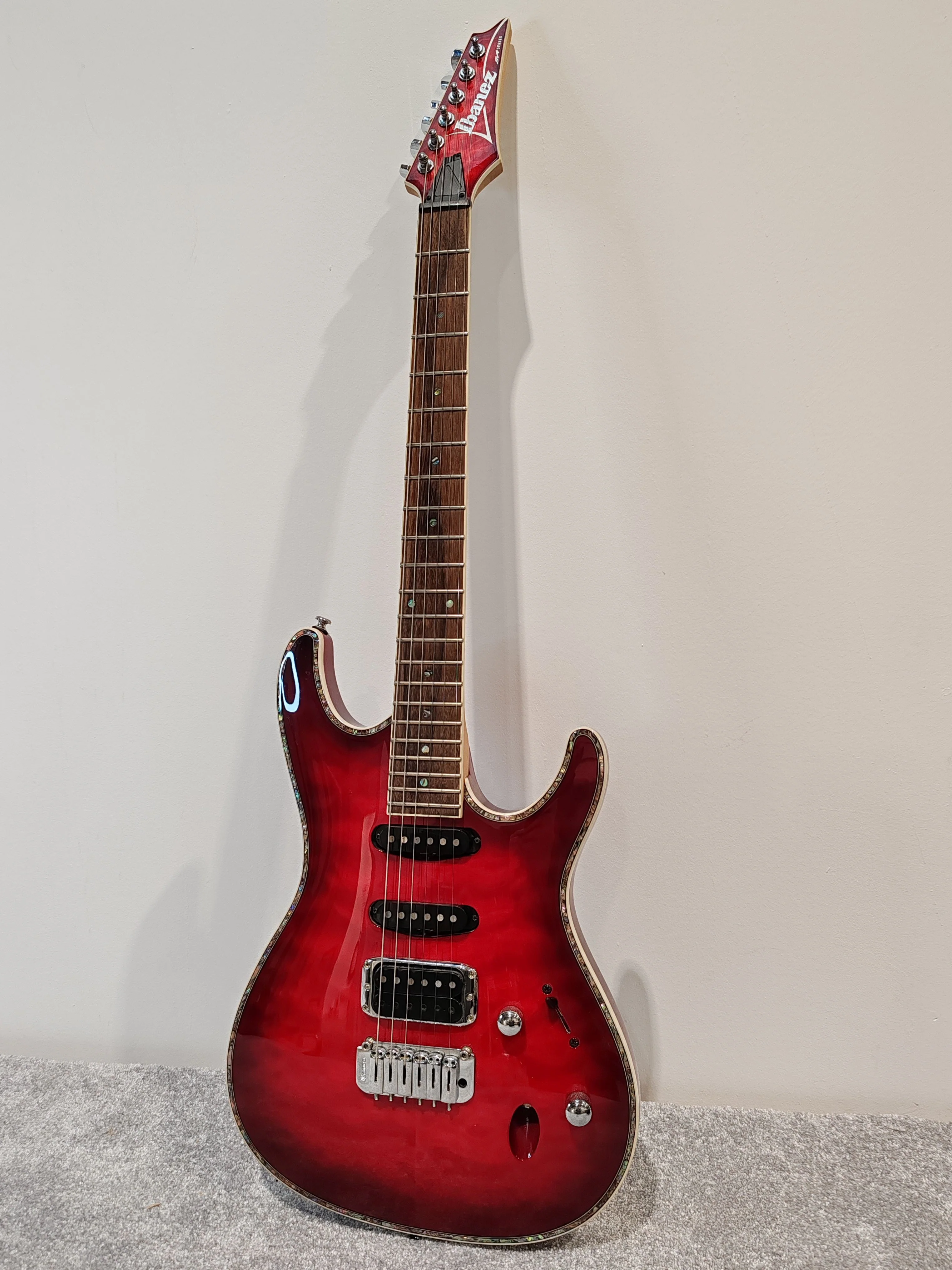 Ibanez SA360QM Electric Guitar - Red - With Hard Case - Image 2