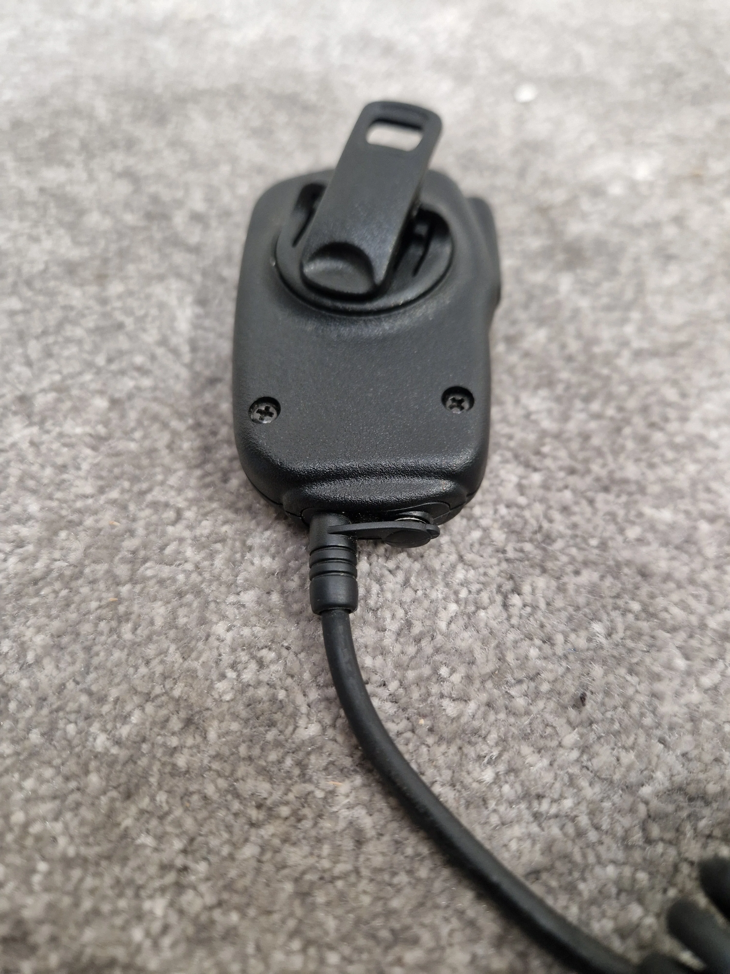 Icom HM-131L Speaker Microphone - Durable Design - Excellent - Image 2
