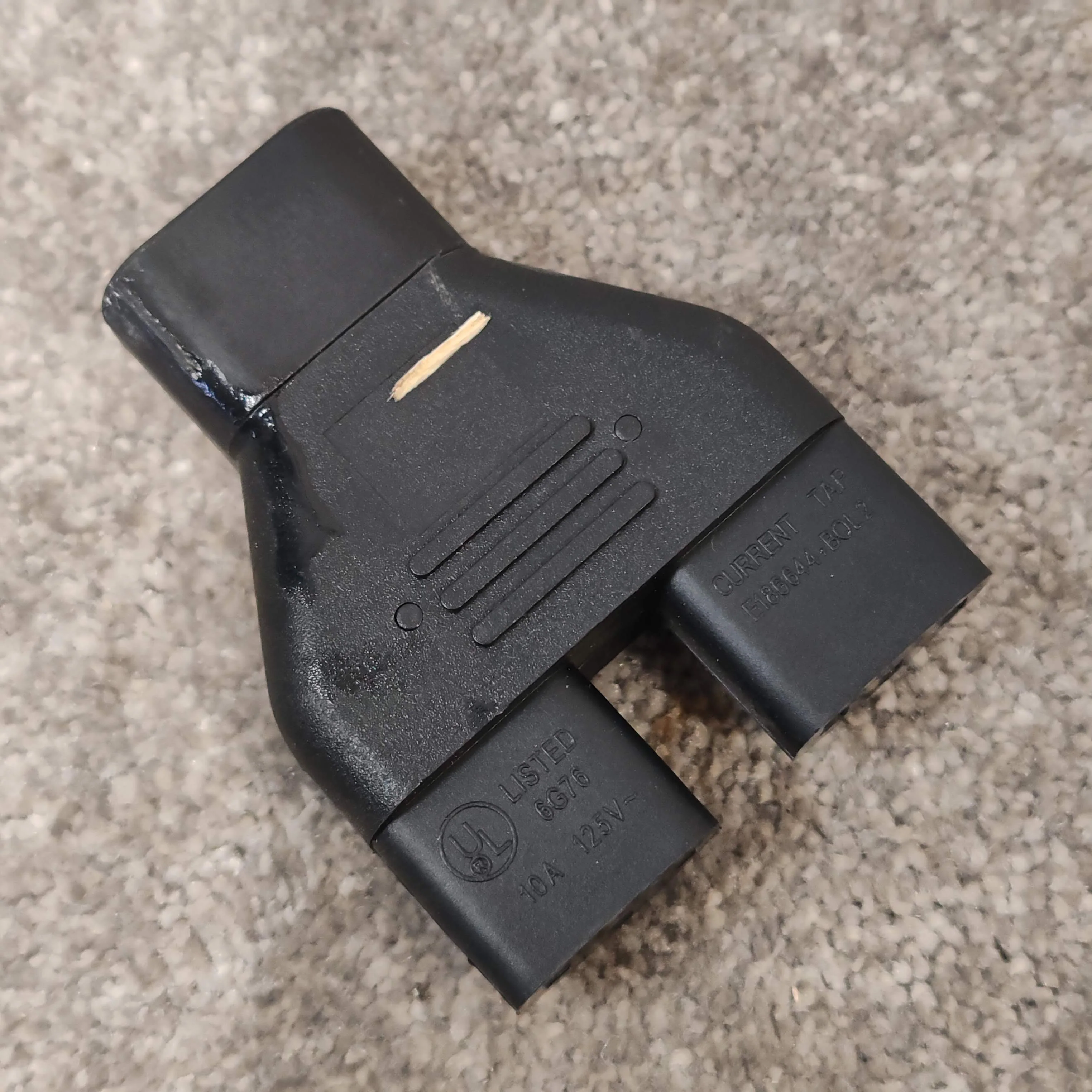 IEC C14 TO Dual C13 Y-splitter Power Adapter - Power Distribution Accessory - Durable Construction - Very Good - Image 2
