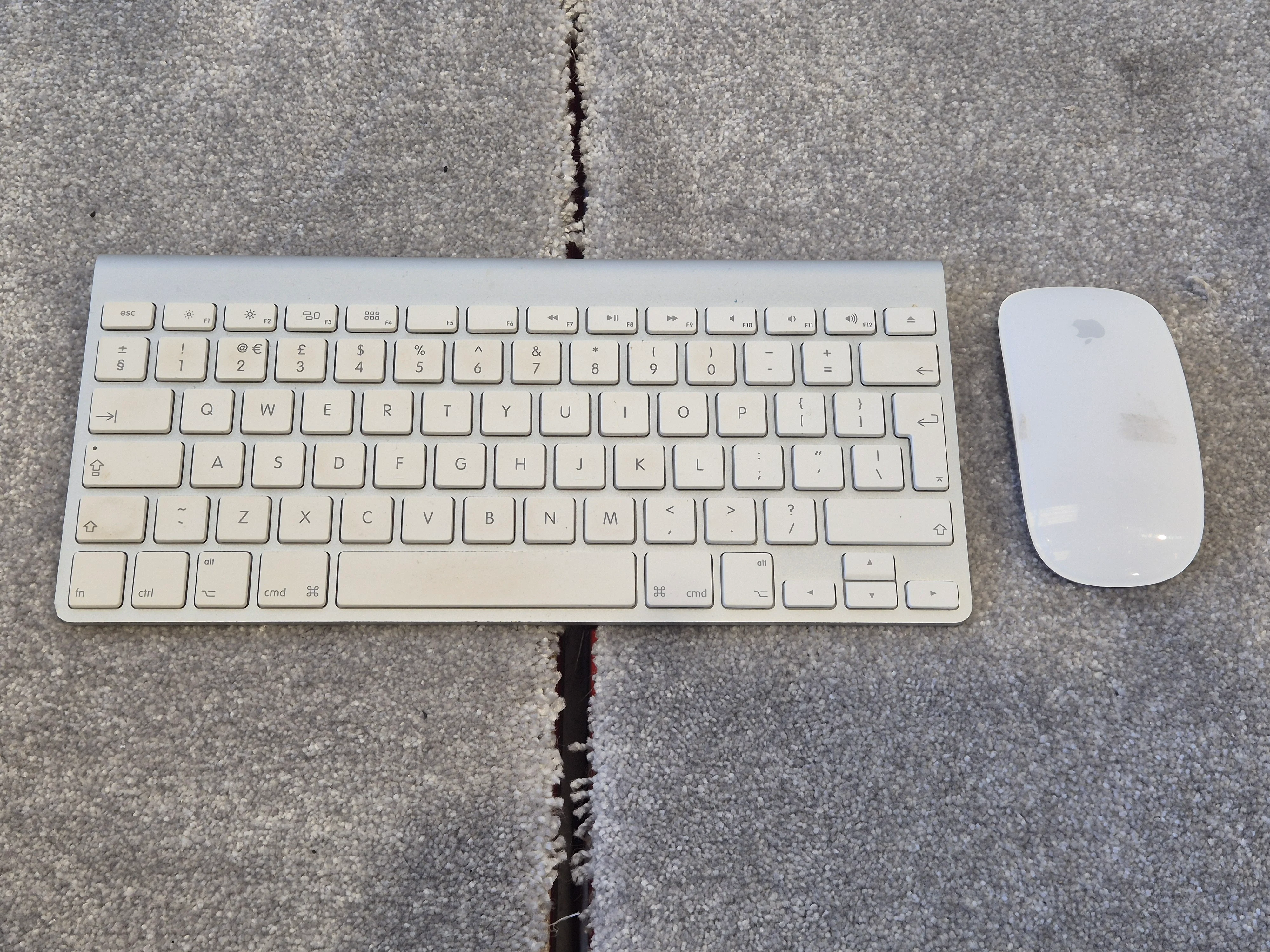 Apple iMac 21-inch i5 Processor with Keyboard and Mouse- C02MT4AQFY0T (Spares or Repairs) - Image 4