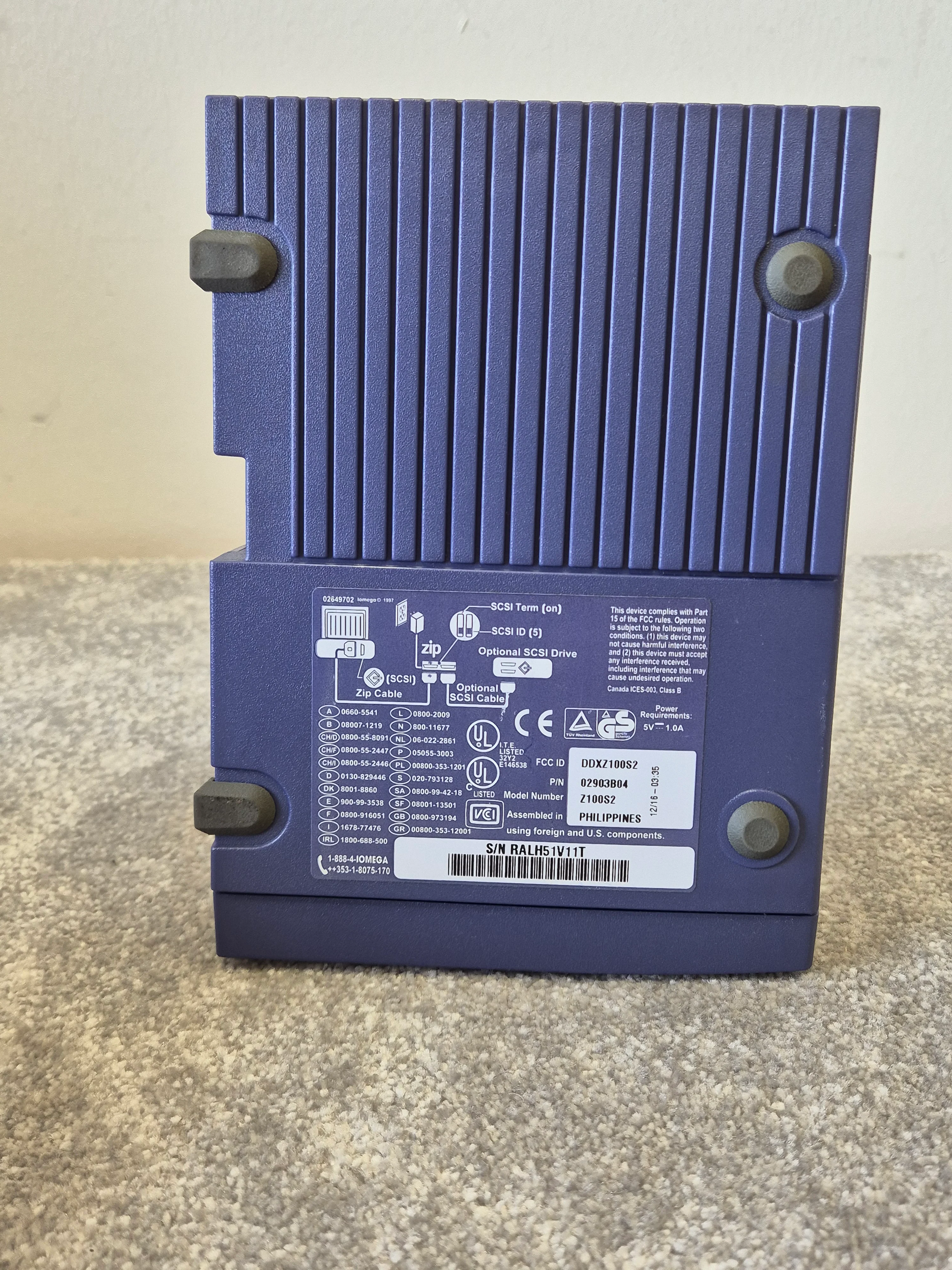 Iomega Zip 100 - Removable Floppy Disk - Image 5