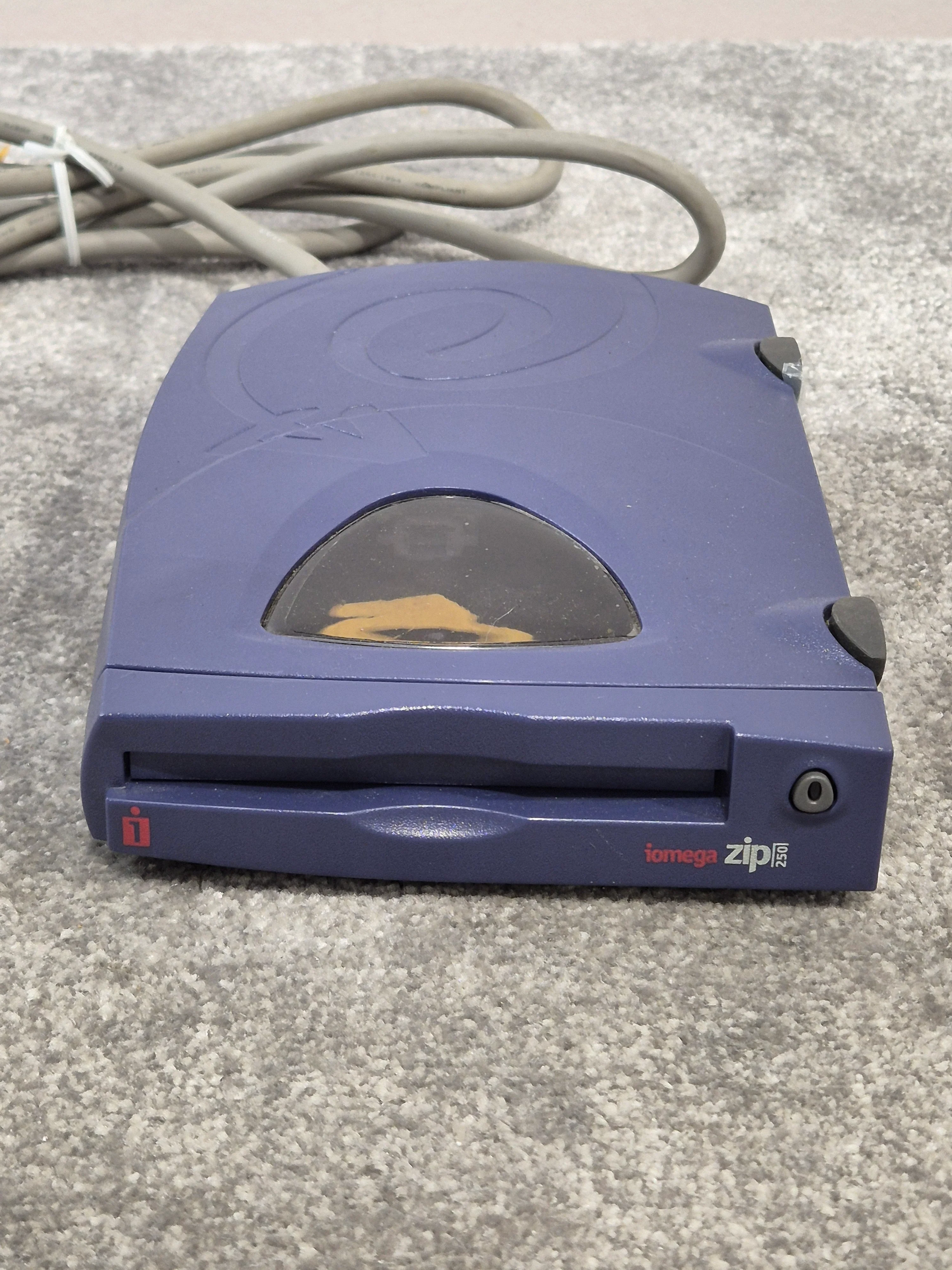 Iomega ZIP 250 and ZIP 100 - External Hard Drive - Spares or Repair w/ Parallel Cable - Image 5