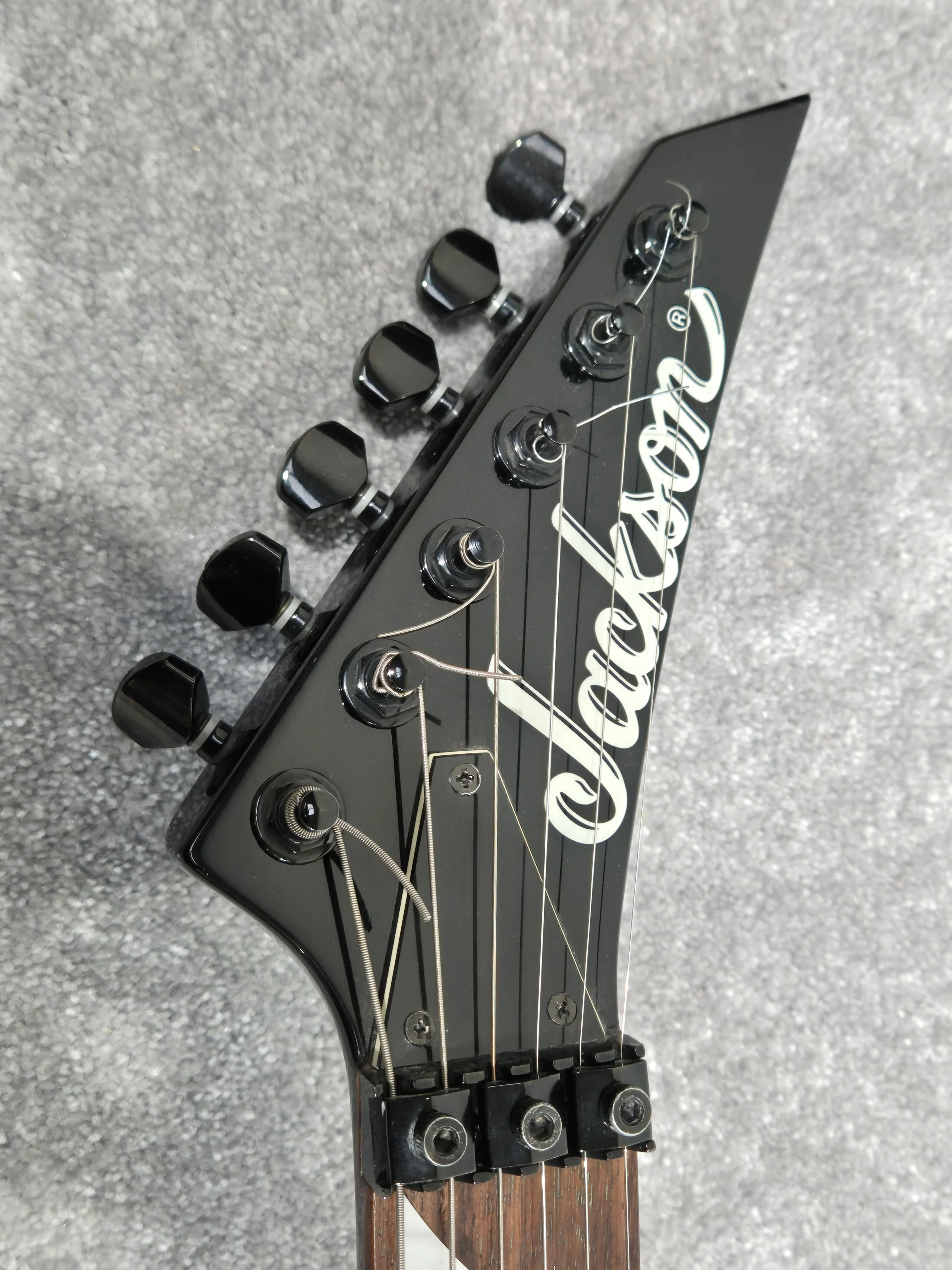 Jackson SL3 Soloist 2001 Electric Guitar - Black - Made in Japan - Image 4