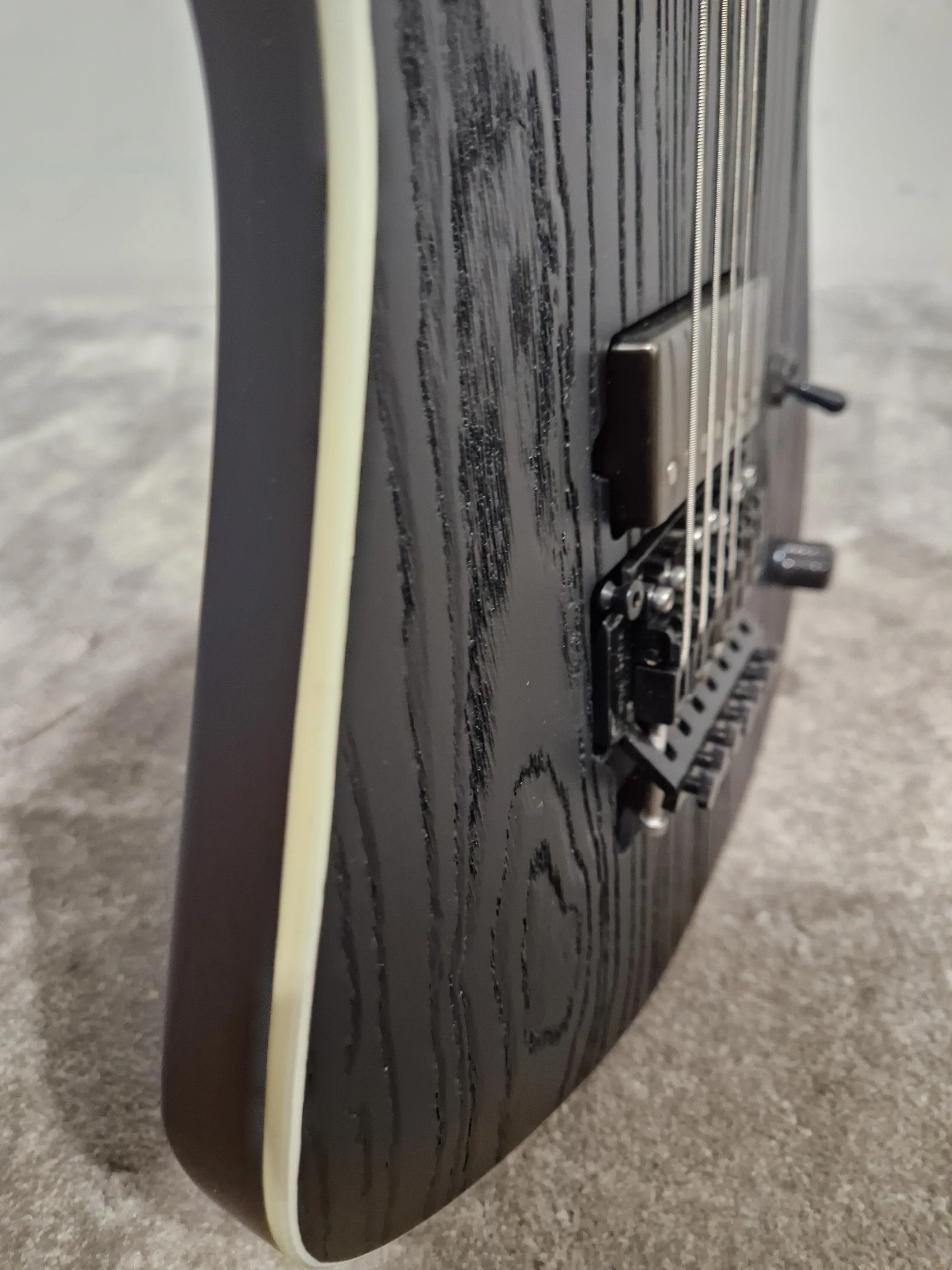Jackson Soloist Jeff Loomis - Electric Guitar - Trans Black Burst - - Excellent w/ Original Box, Hard Case - Image 3