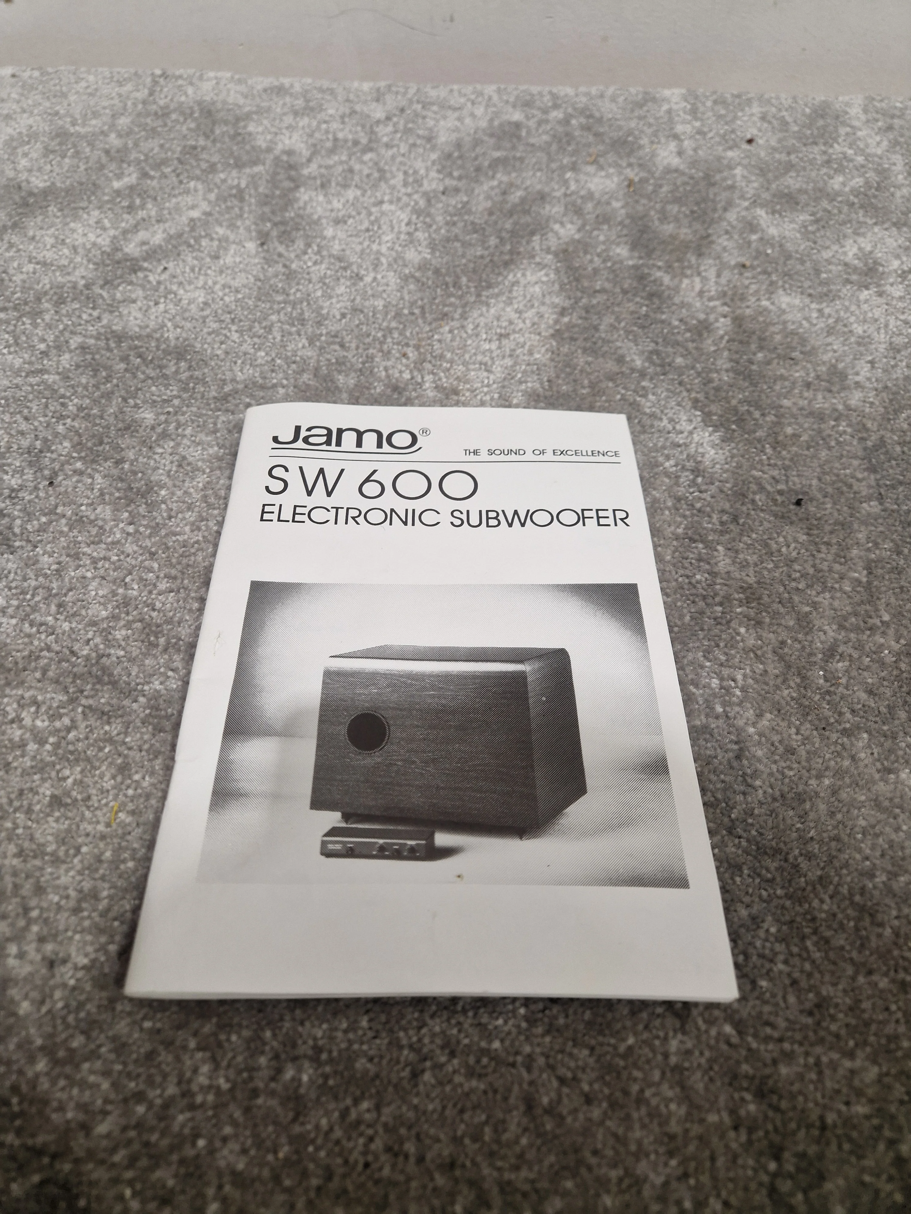 Jamo SW600 Black Subwoofer - Enhanced Bass Response - Very Good w/ Original Box & Control hub - Image 11
