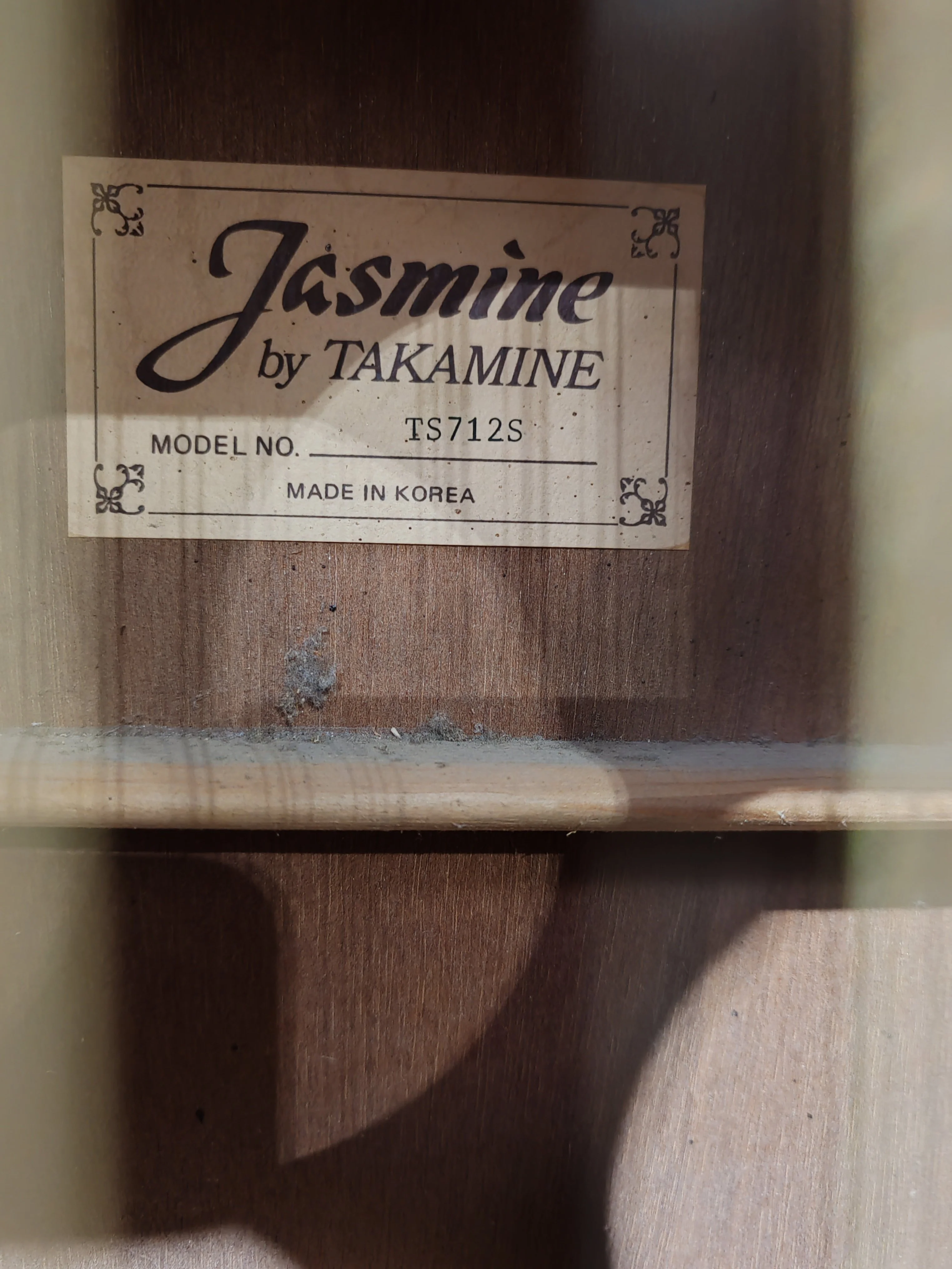 Jasmine by Takamine S-612 12-string electro acoustic guitar - Image 3