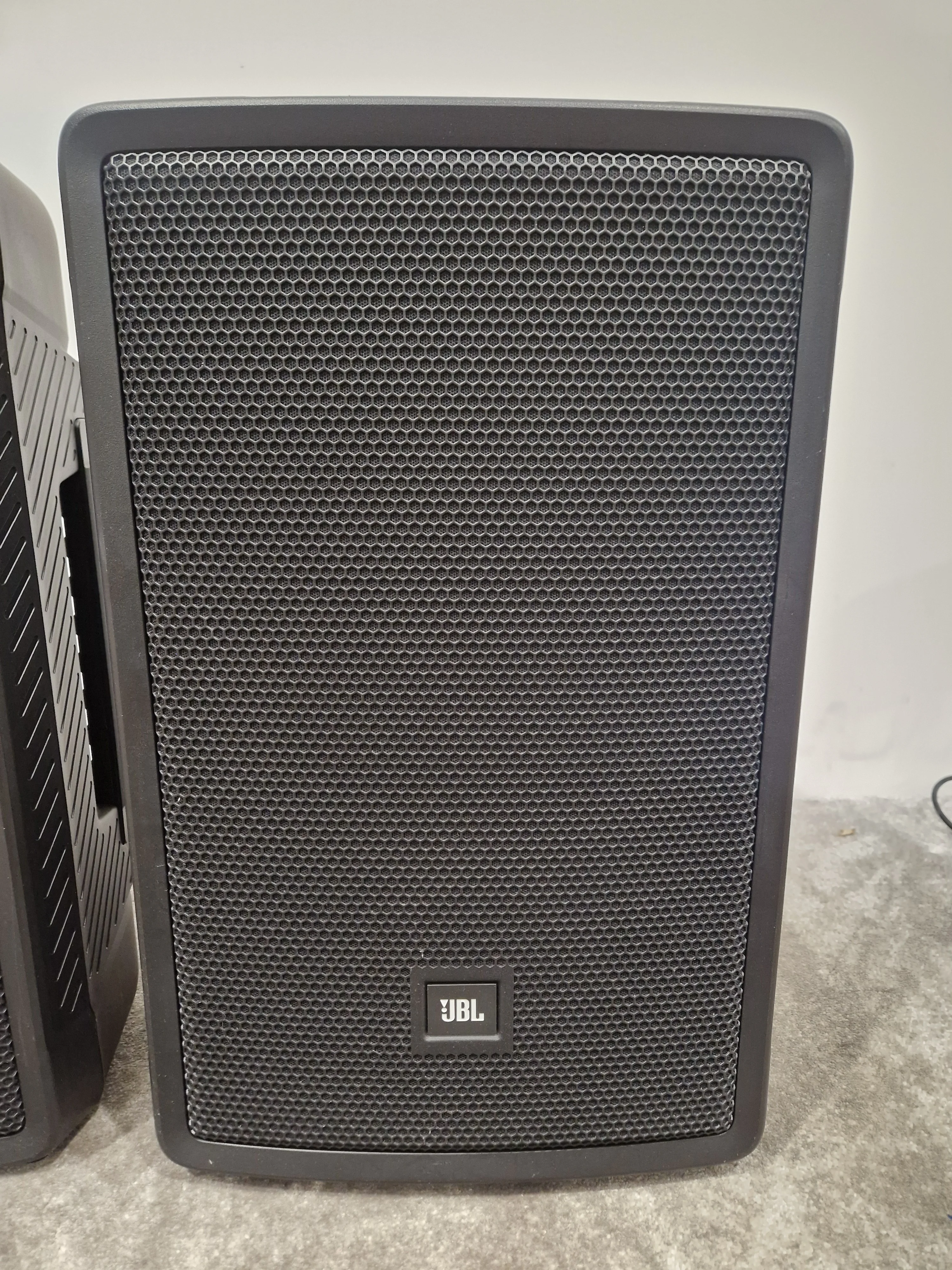 JBL IRX112BT 12” Active PA Speakers (Pair) - Bluetooth Audio Streaming - Excellent - Image 4