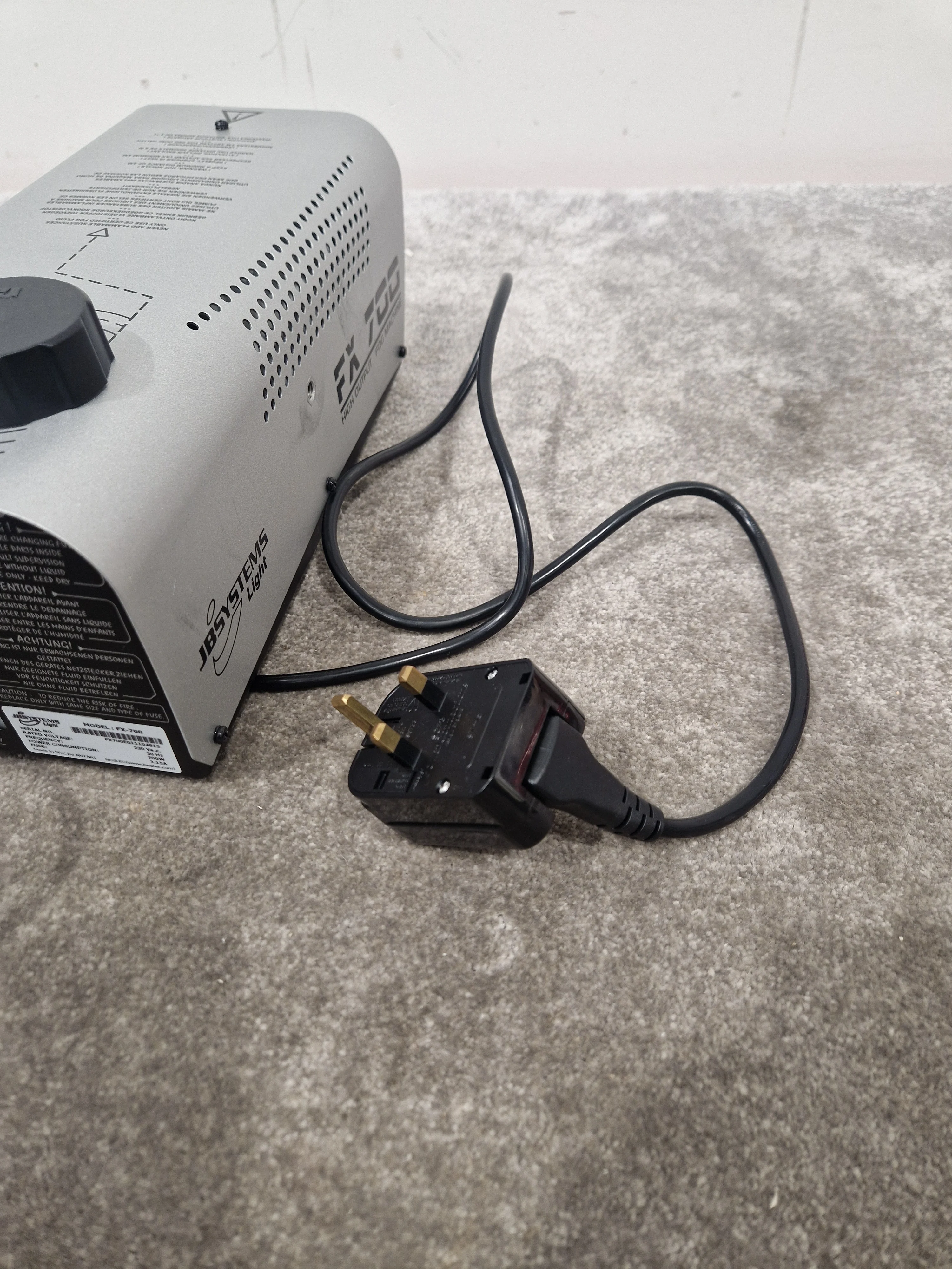 Jbsystems FX700 Fog Machine - High Output, Remote Control - Excellent w/ Original Box - Image 7