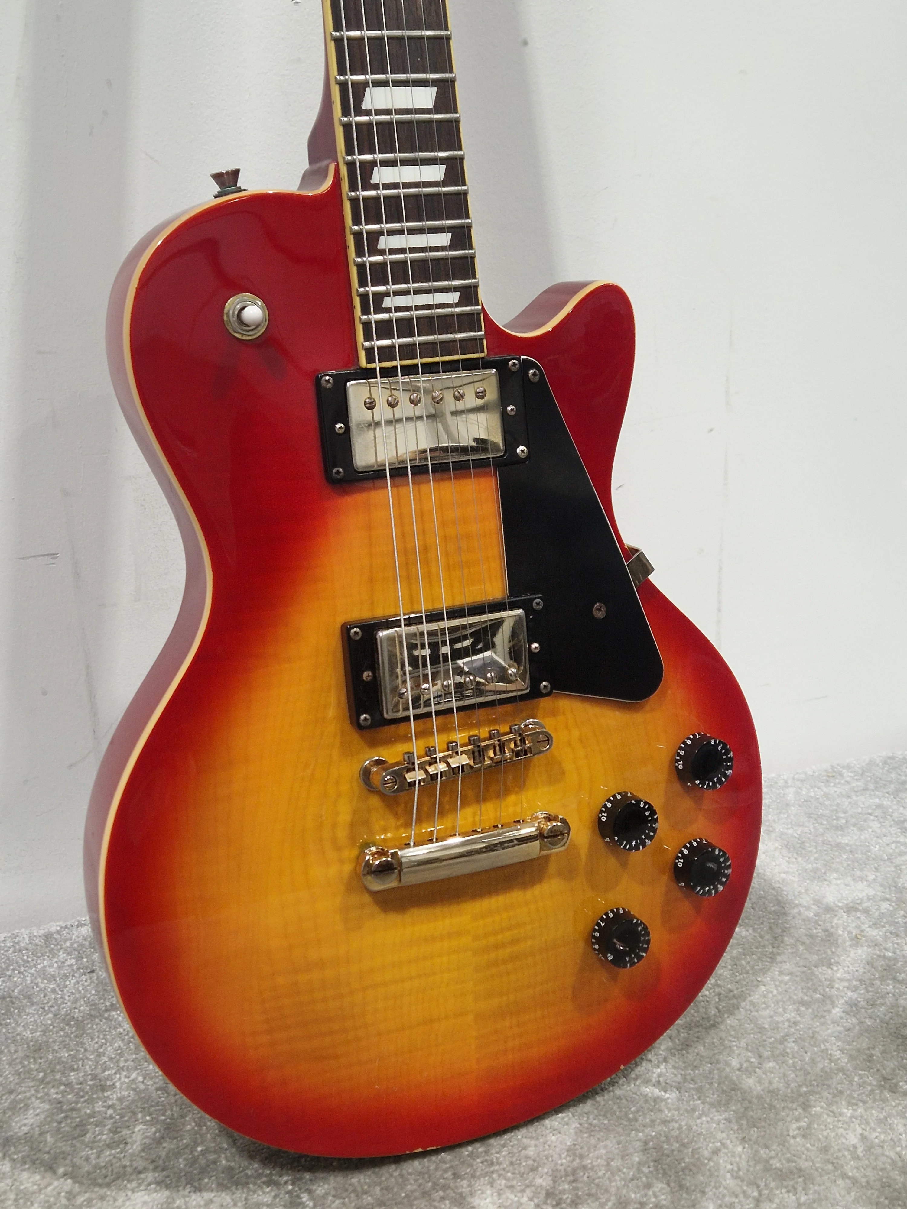 Jim Deacon Gibson Style Sunburst - Solid Body Electric Guitar - Very Good - Image 7