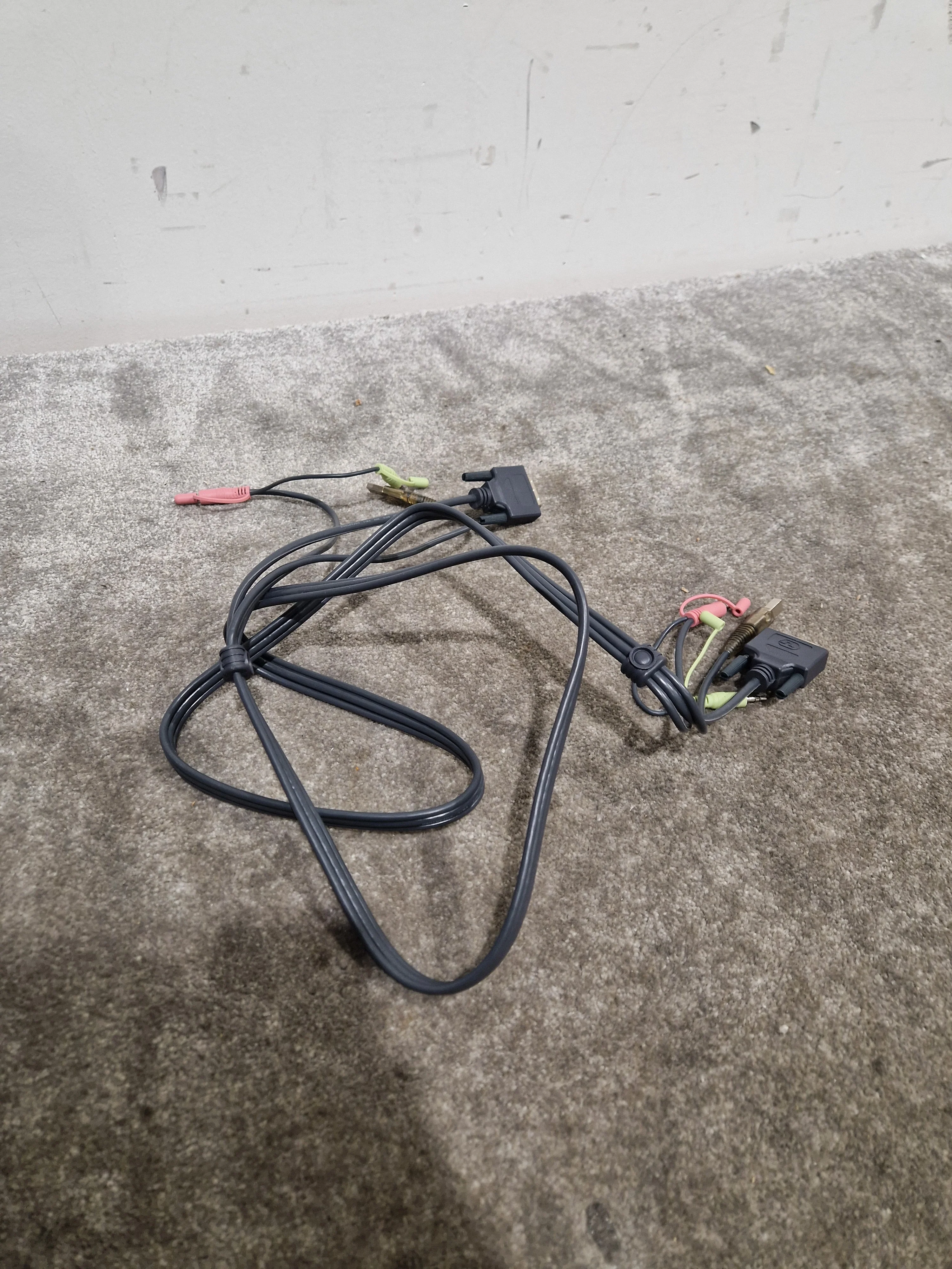 Job-Lot OF 2L7D02UI ATEN 6ft KVM Switch Cables - Grey X8 – KVM Switch Cable - Excellent - Image 13
