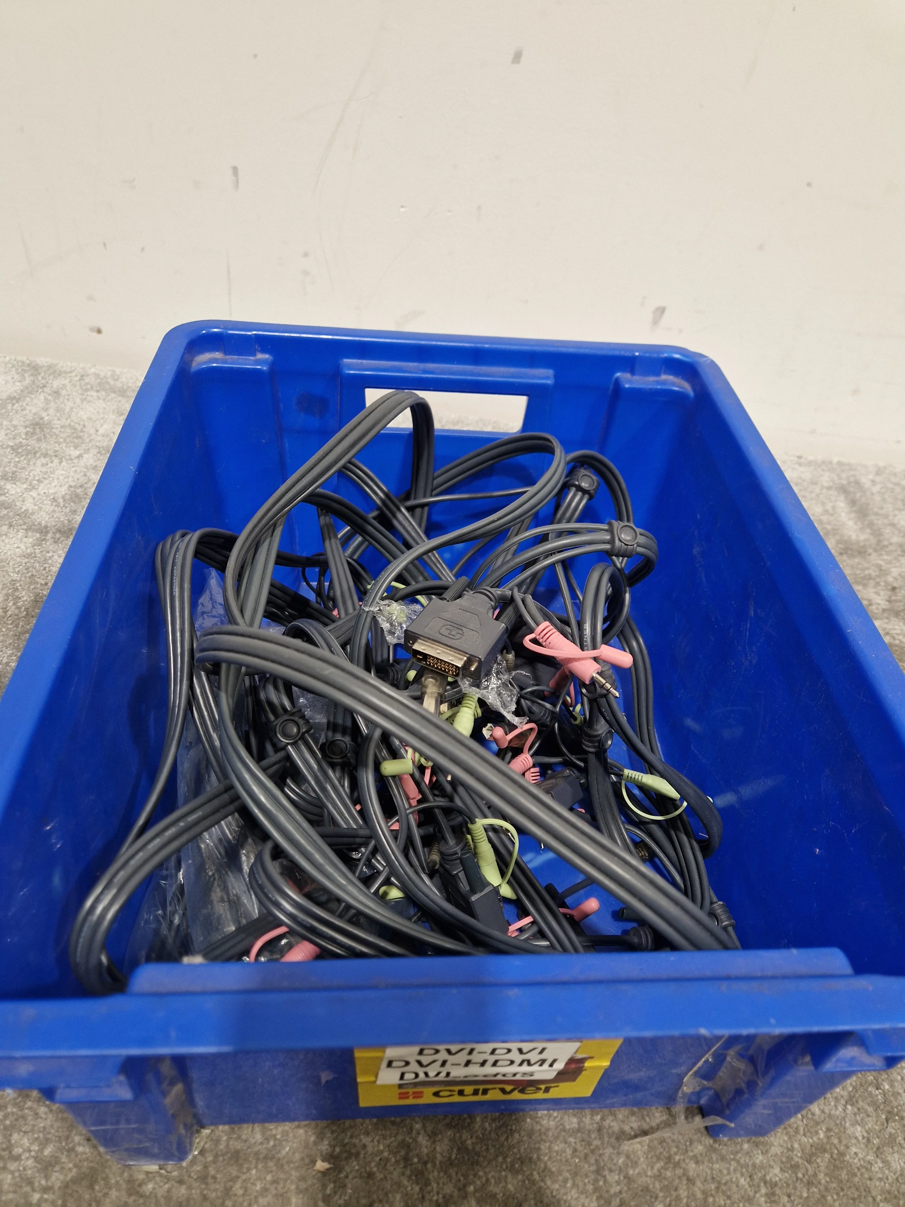 Job-Lot OF 2L7D02UI ATEN 6ft KVM Switch Cables - Grey X8 – KVM Switch Cable - Excellent - Image 4