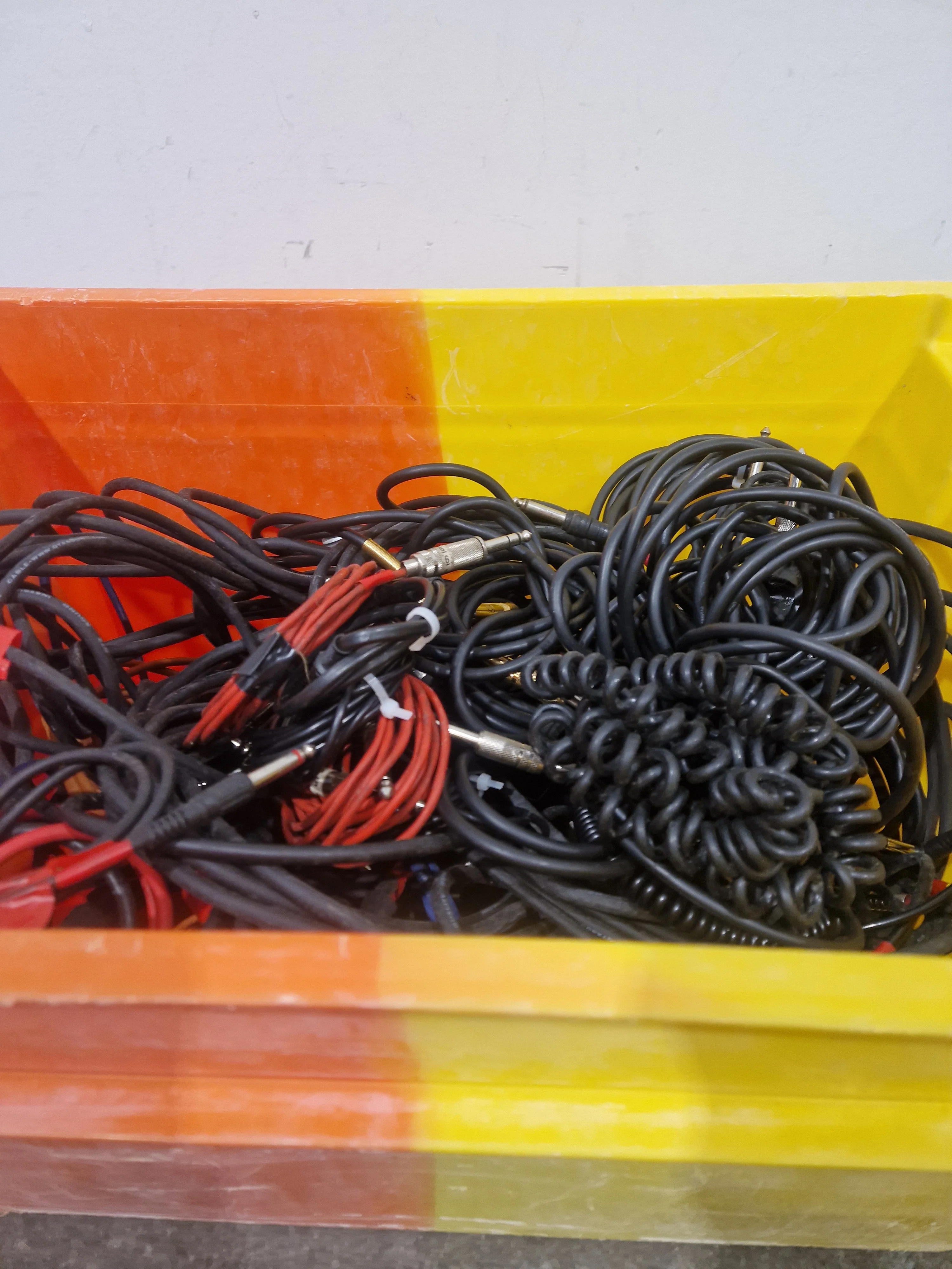 JOB-LOT OF Guitar/Speaker Jack Cables - 36X Multicoloured Audio Cables - Mixed Brands - Good - Image 3