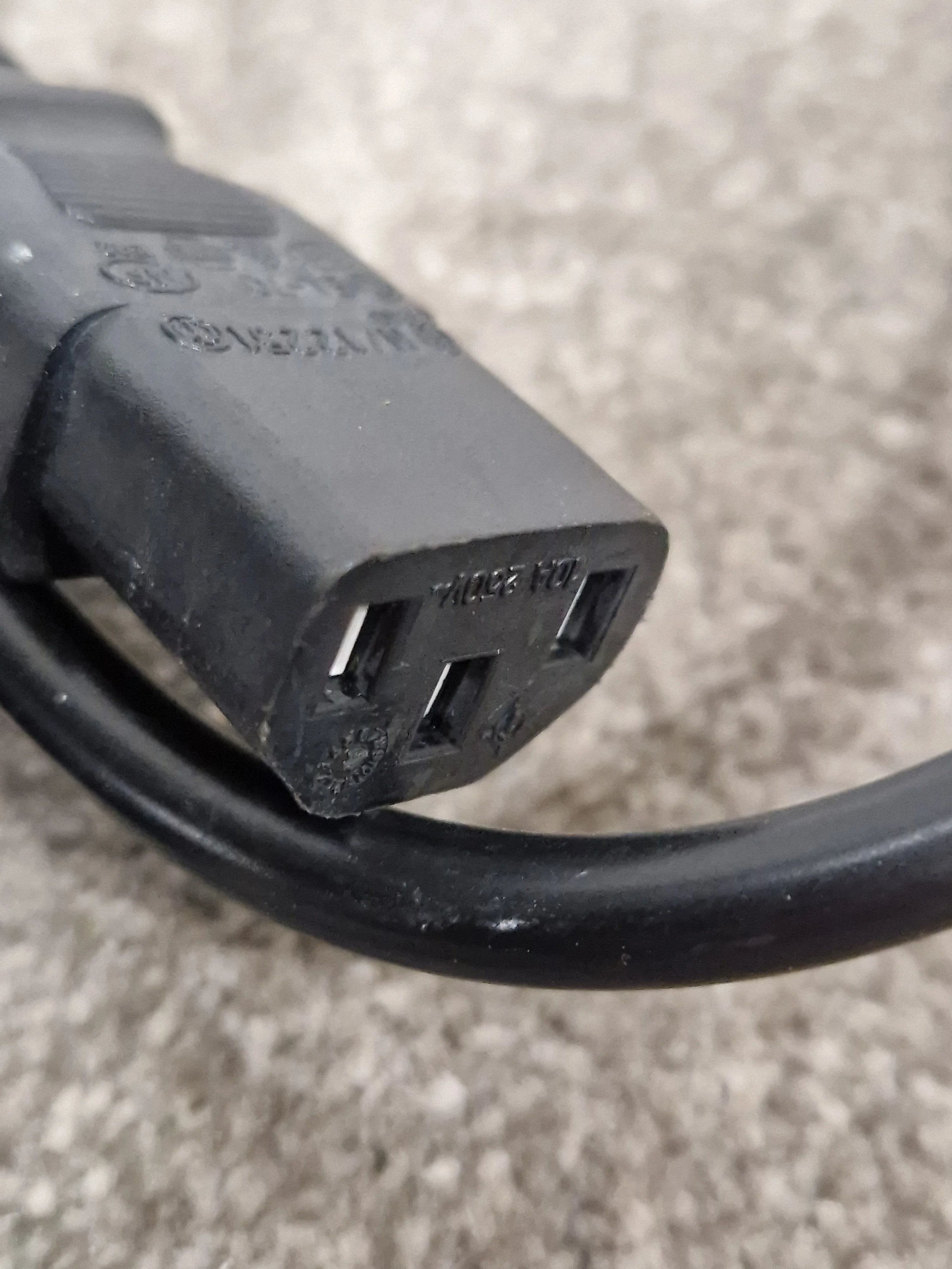 Job-Lot OF Kettle Lead Adapters - Black X7 – Kettle Lead Adapter - Excellent - Image 2