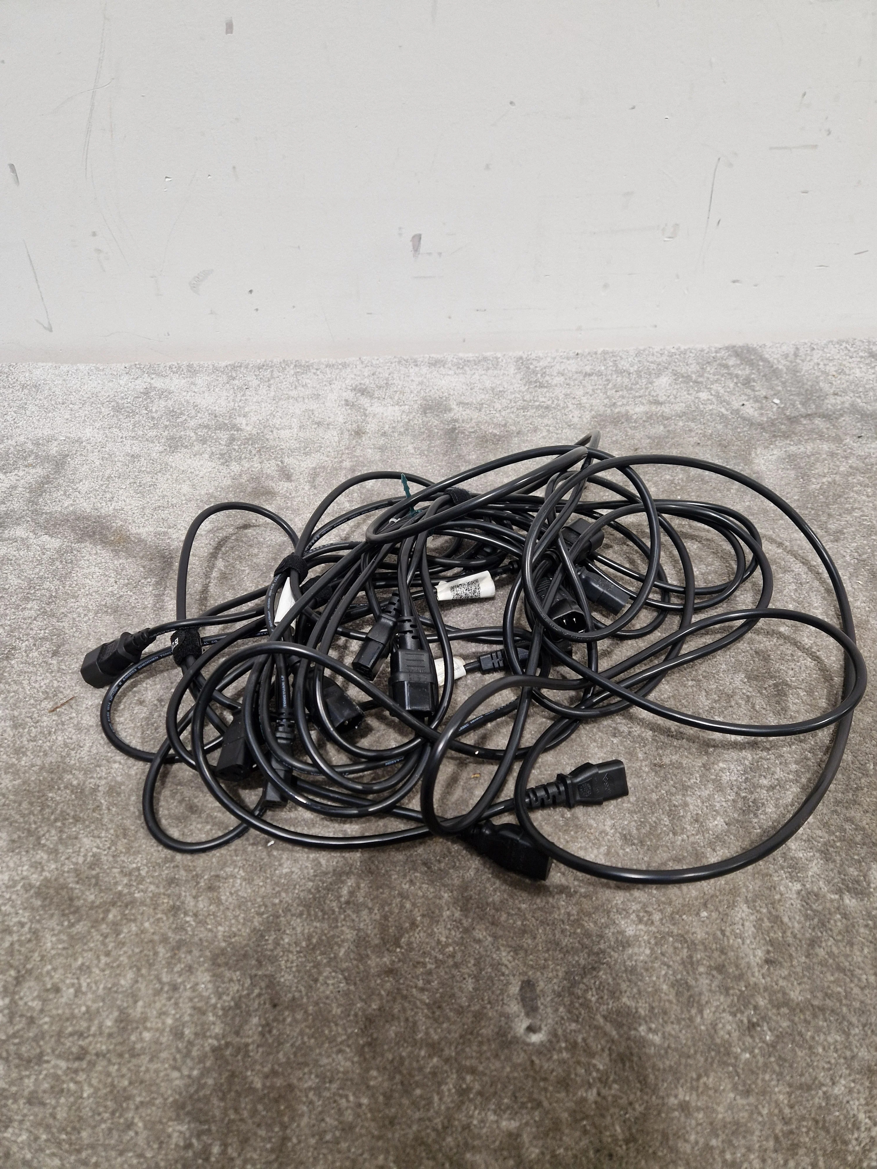 Job-Lot OF Kettle Lead Adapters - Black X7 – Kettle Lead Adapter - Excellent - Image 4