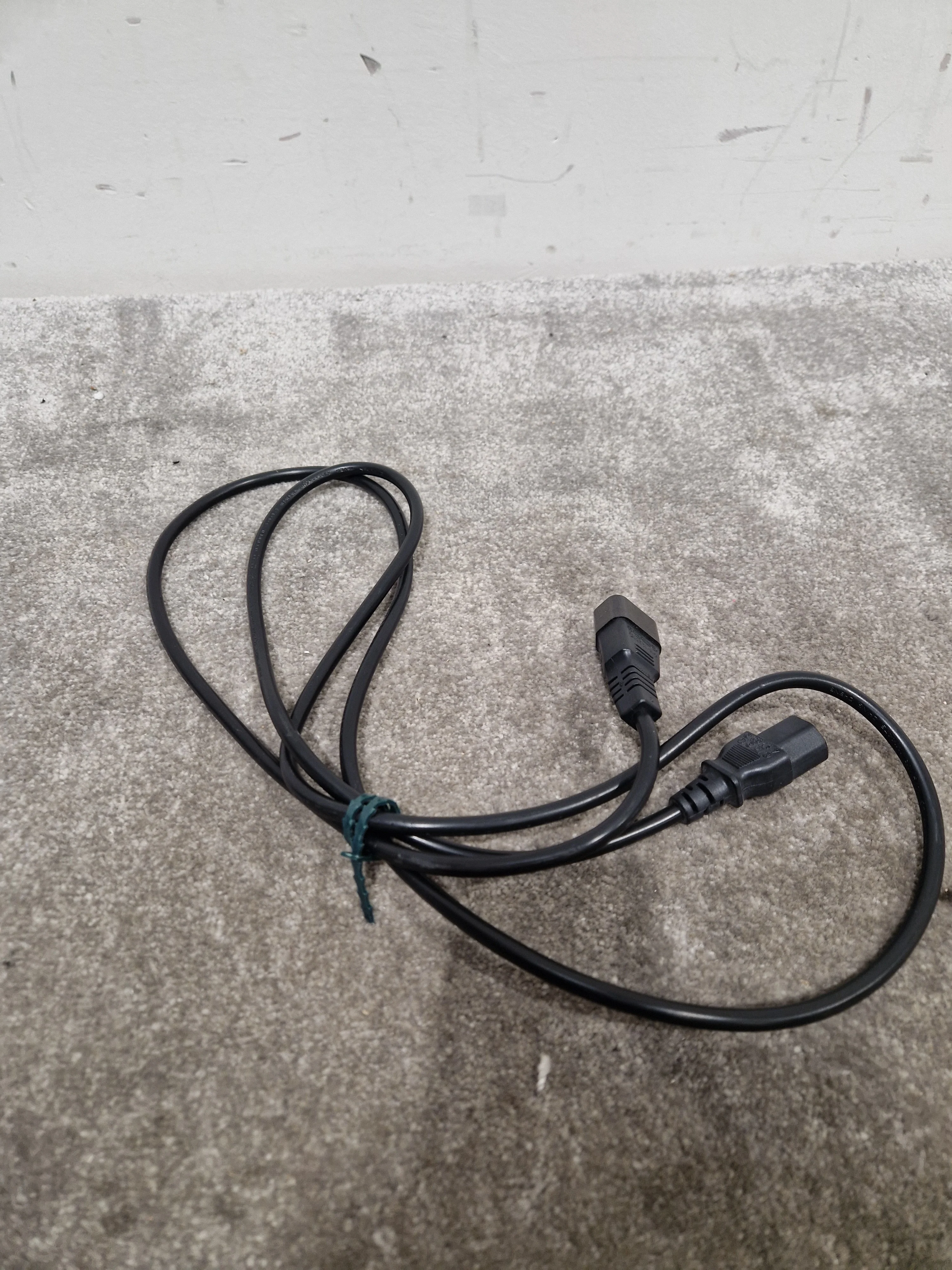Job-Lot OF Kettle Lead Adapters - Black X7 – Kettle Lead Adapter - Excellent - Image 5