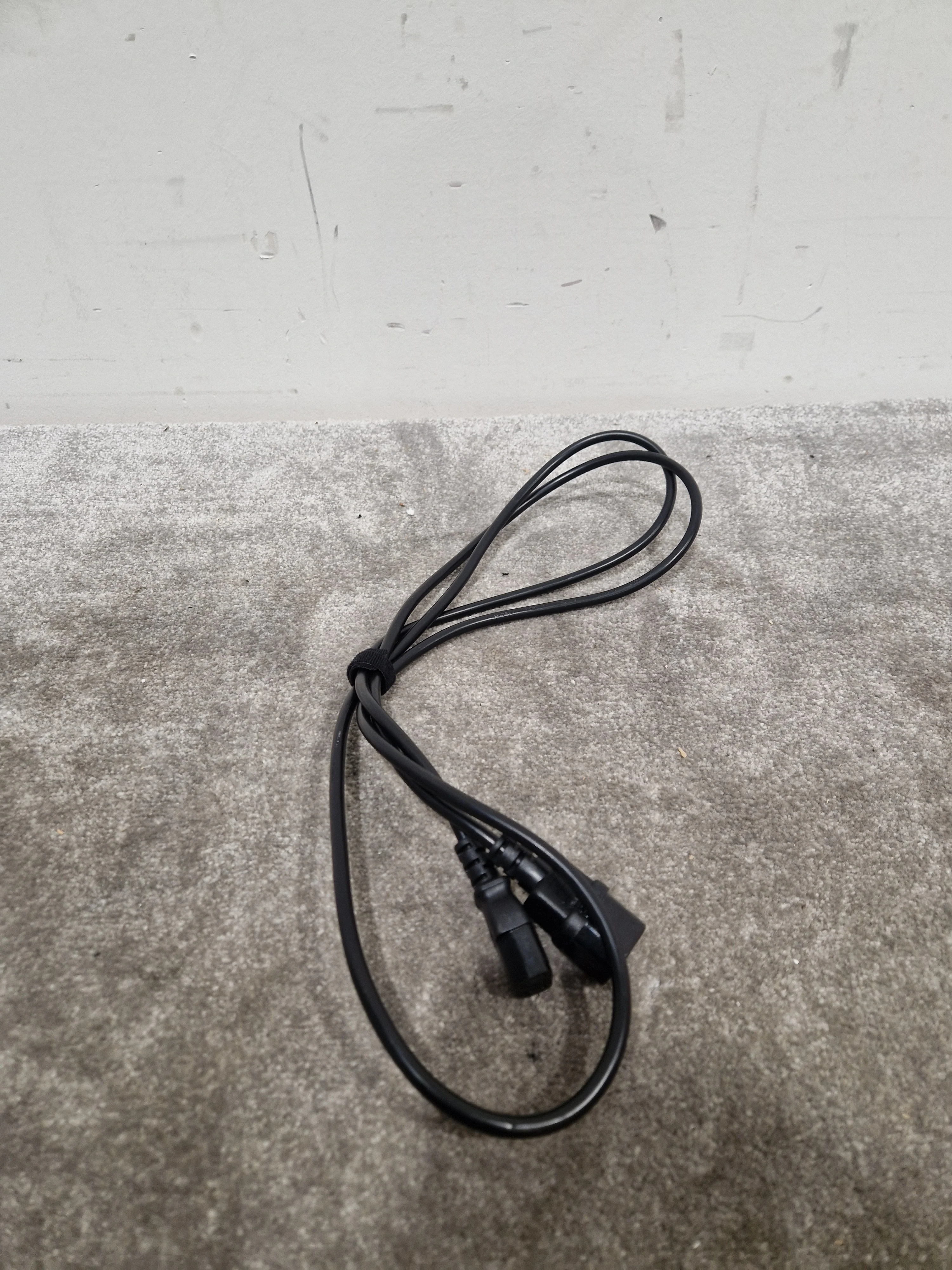 Job-Lot OF Kettle Lead Adapters - Black X7 – Kettle Lead Adapter - Excellent - Image 7