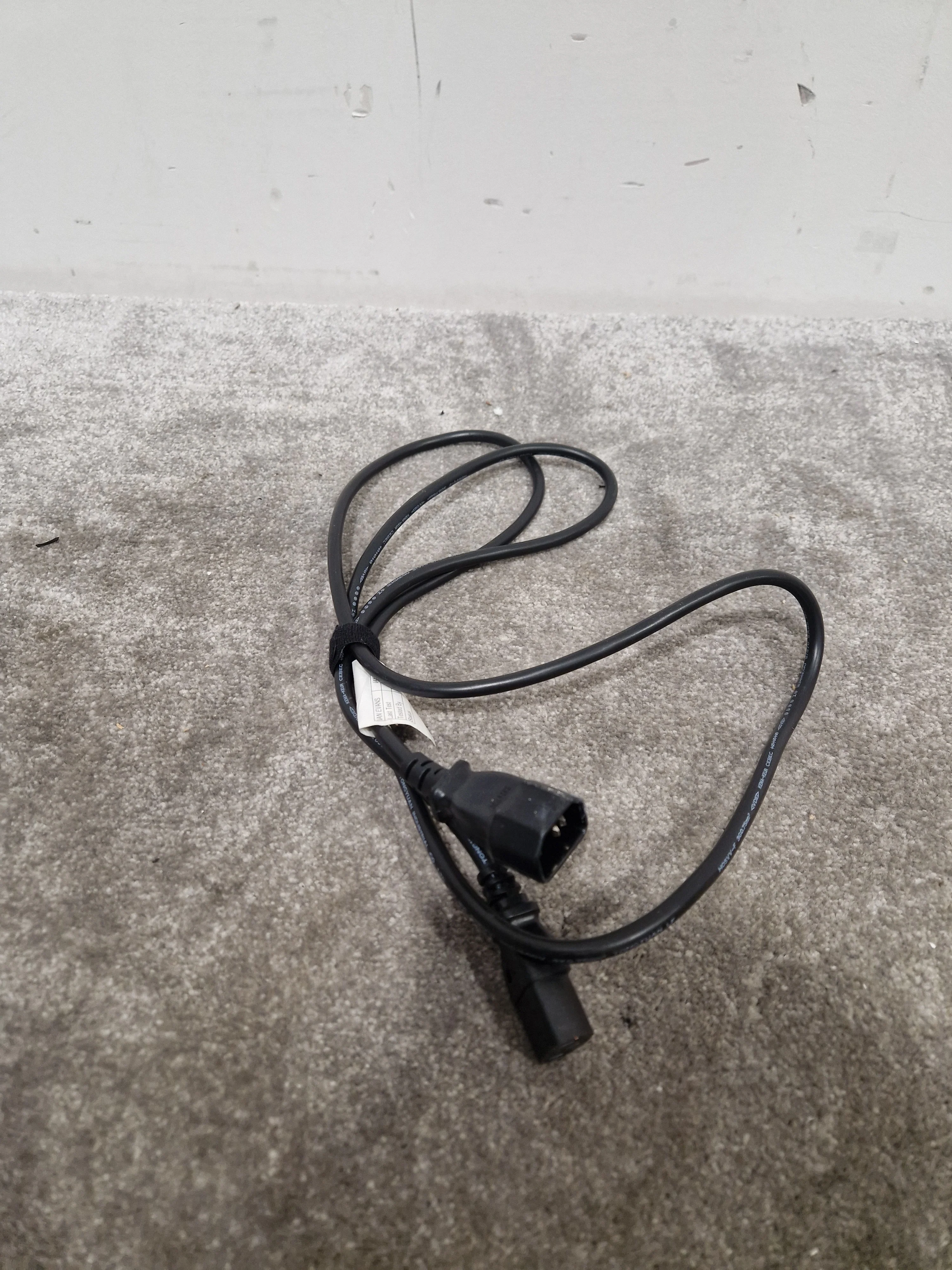 Job-Lot OF Kettle Lead Adapters - Black X7 – Kettle Lead Adapter - Excellent - Image 8
