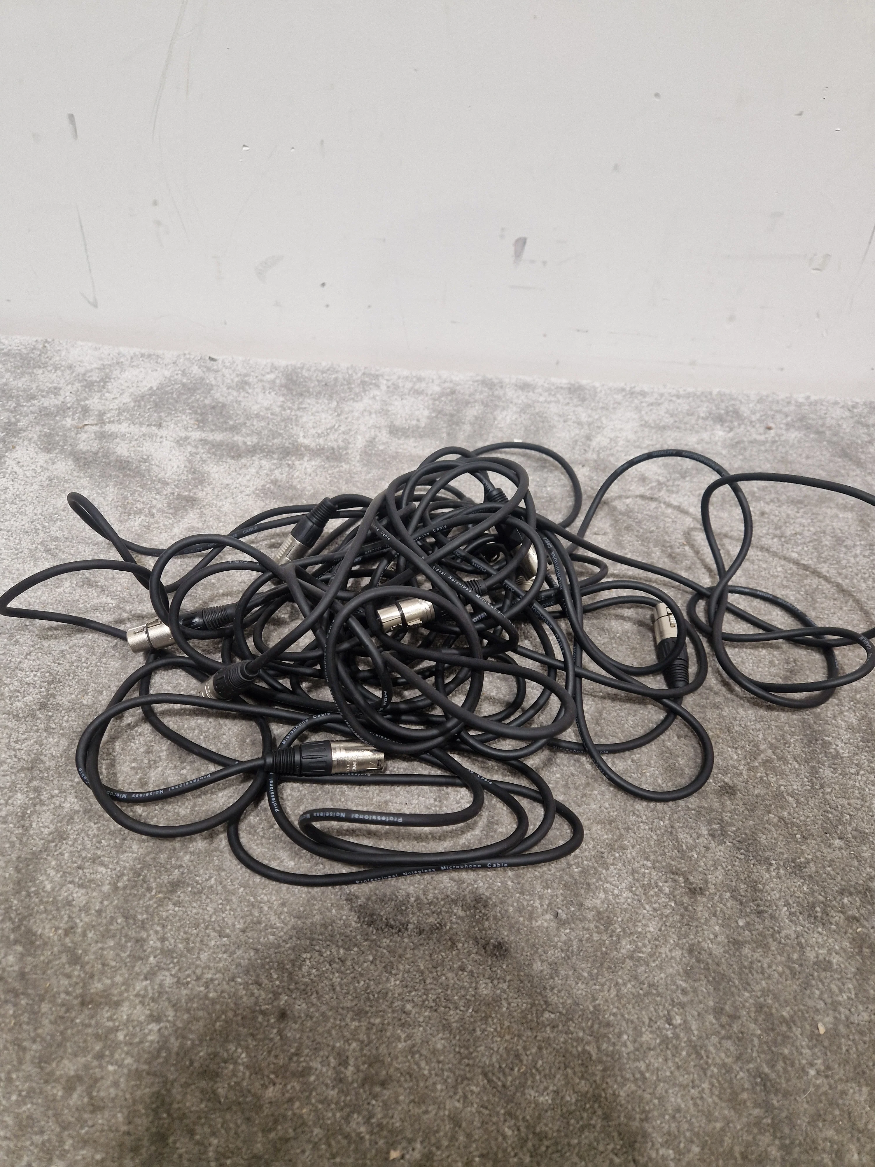 Job Lot Of Microphone Cables - Multicoloured X 25 – Microphone Cable - Excellent - Image 38