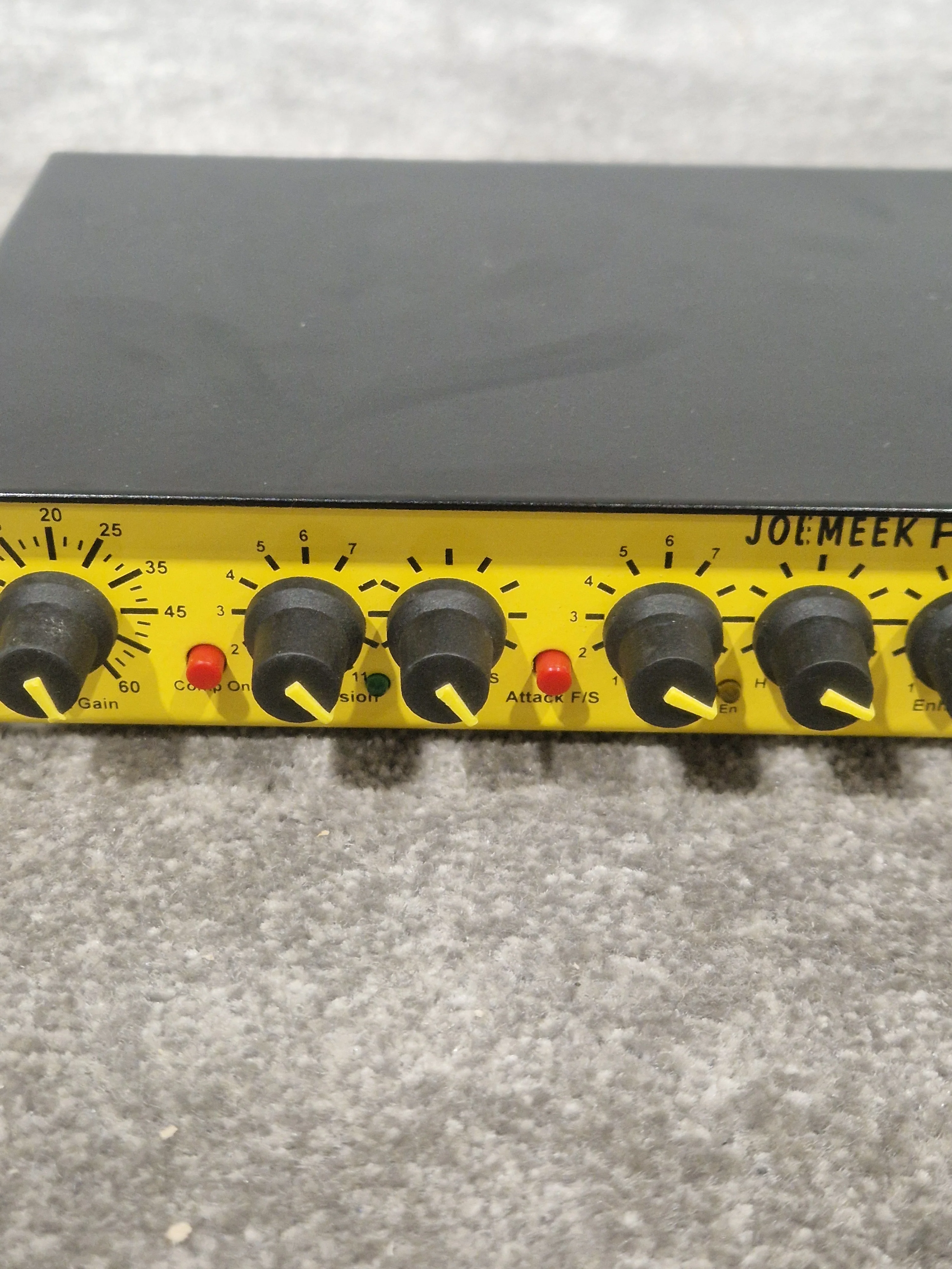 Joe Meek Pro Channel VC3 - Studio Quality Preamp - Excellent w/ Power Supply - Image 5