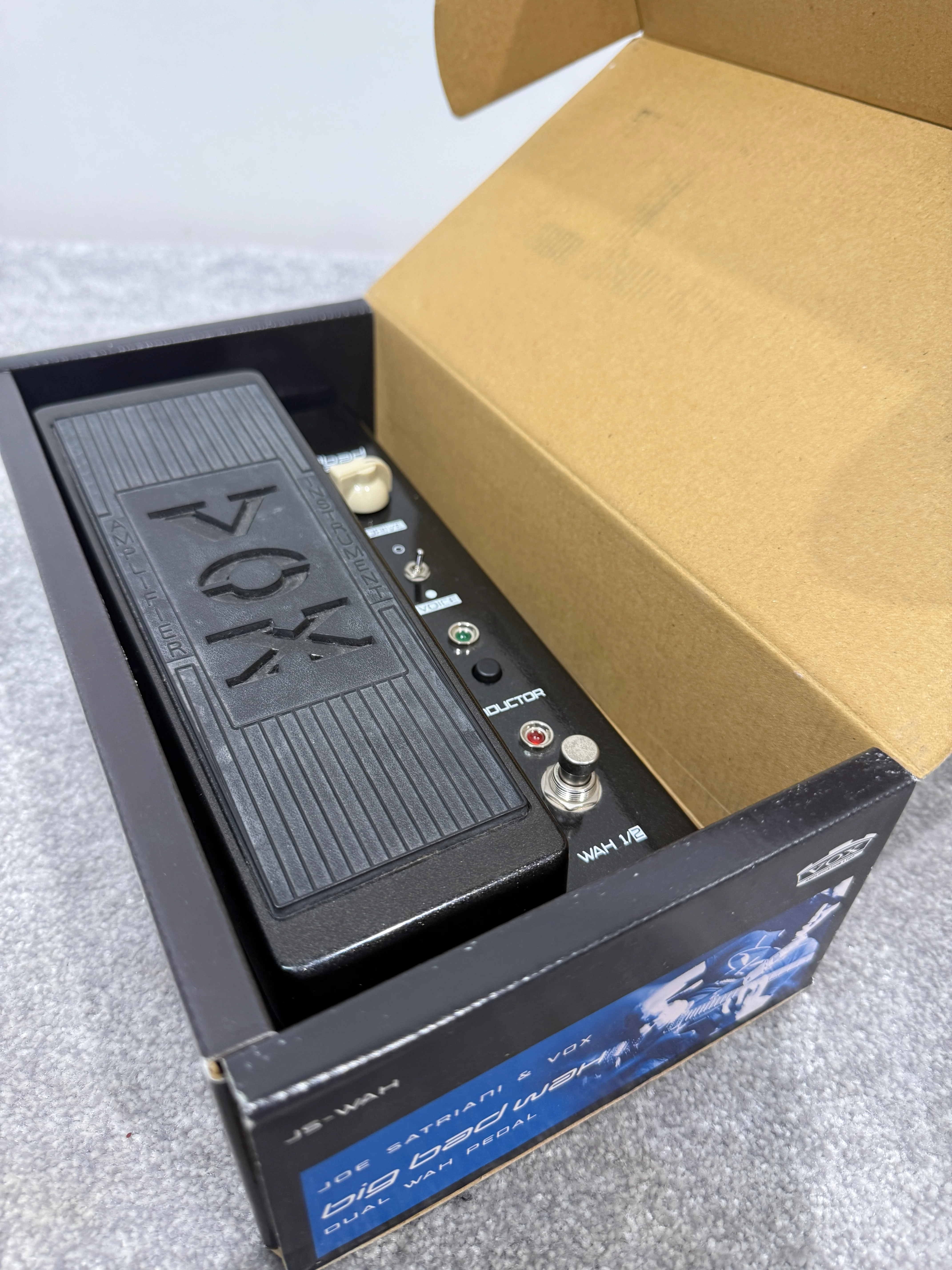 Joe Satriani & Vox - Big Bad Wah - Dual Wah Pedal in Original Box - Image 3