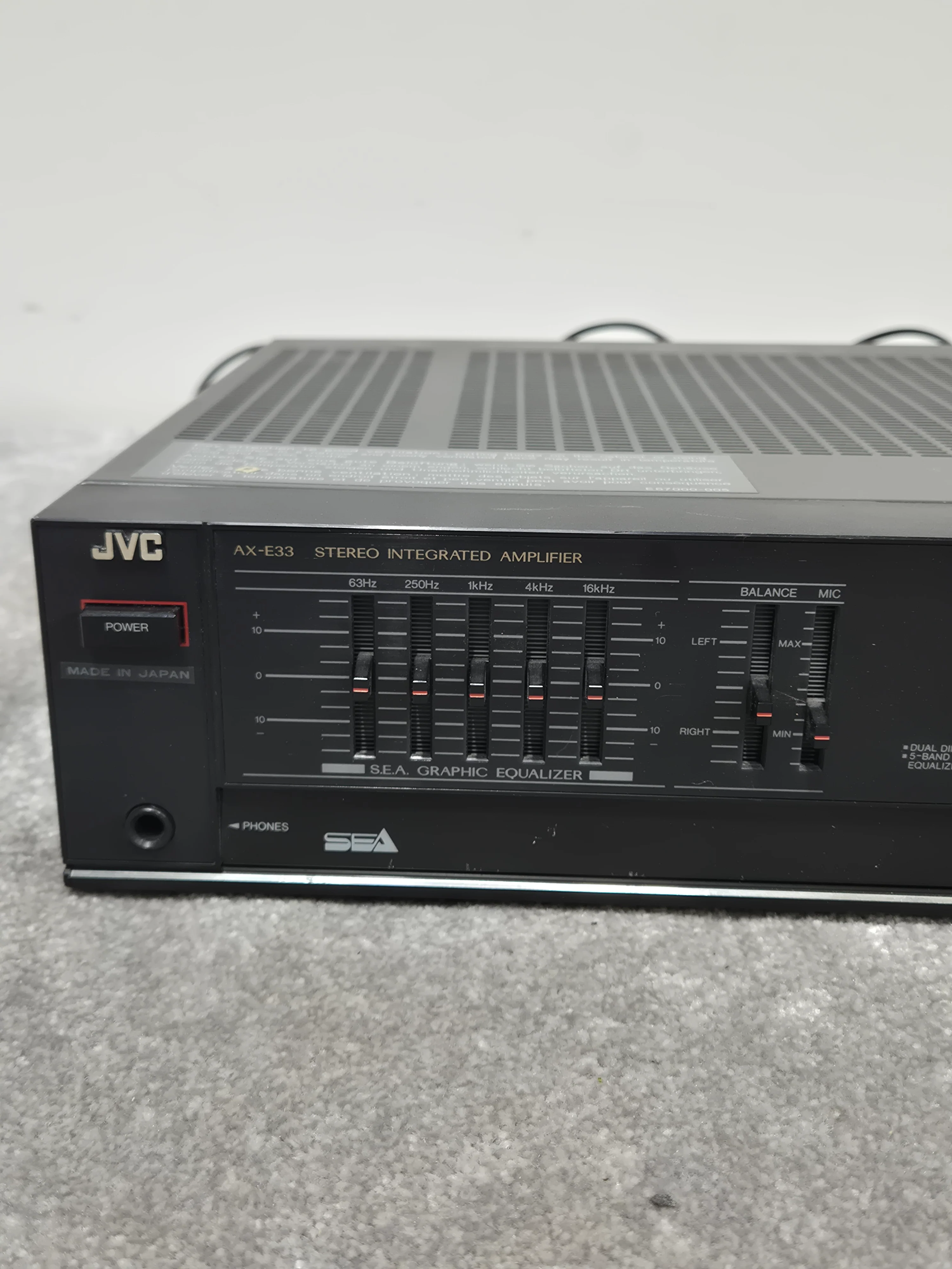 JVC AX-E33 - Stereo Integrated Amplifier - Excellent - Image 2