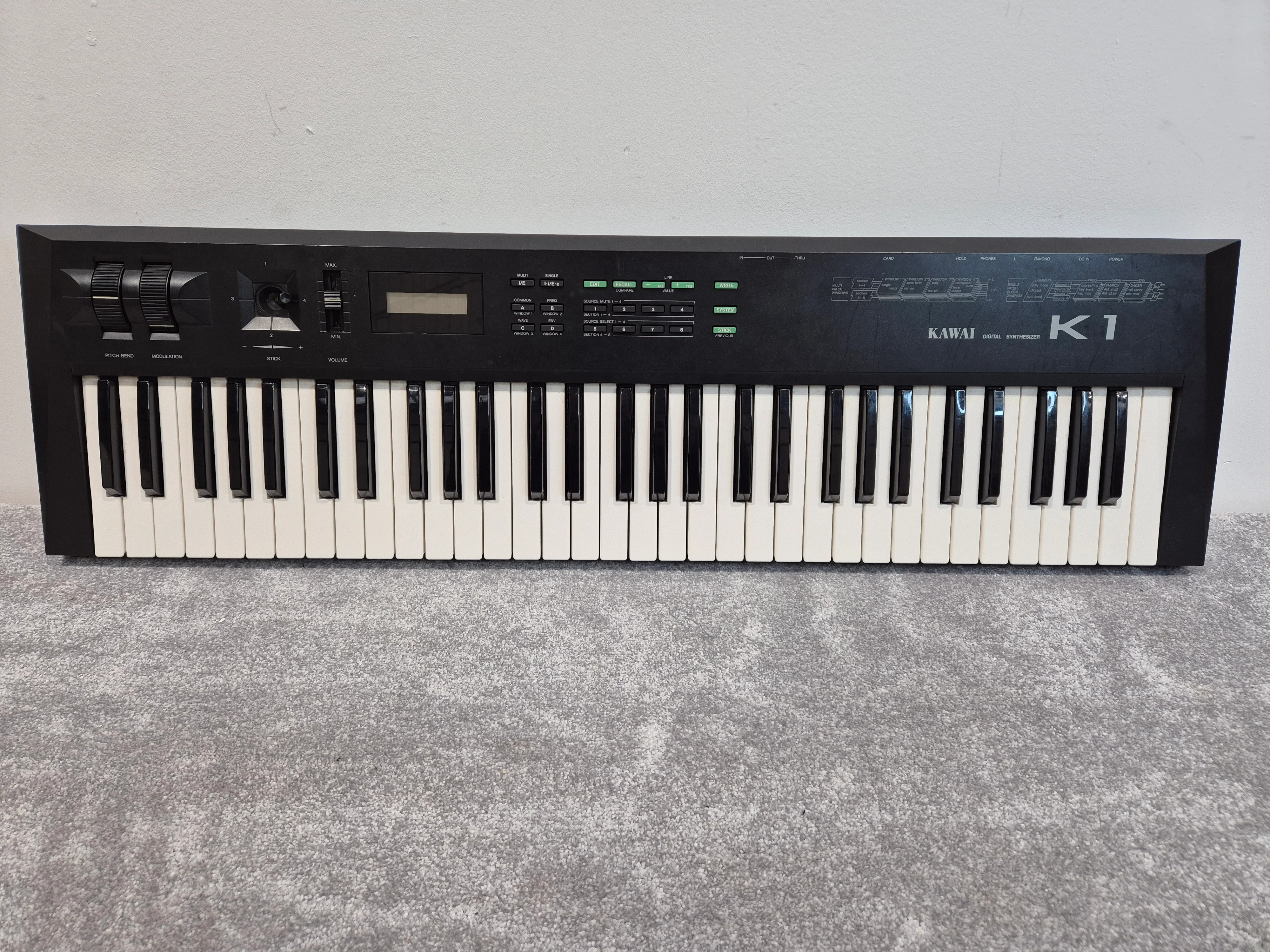 Kawai K1 Digital Keyboard - 61 Keys, Advanced FM Synthesis - Excellent w/ Hard Case - Image 2