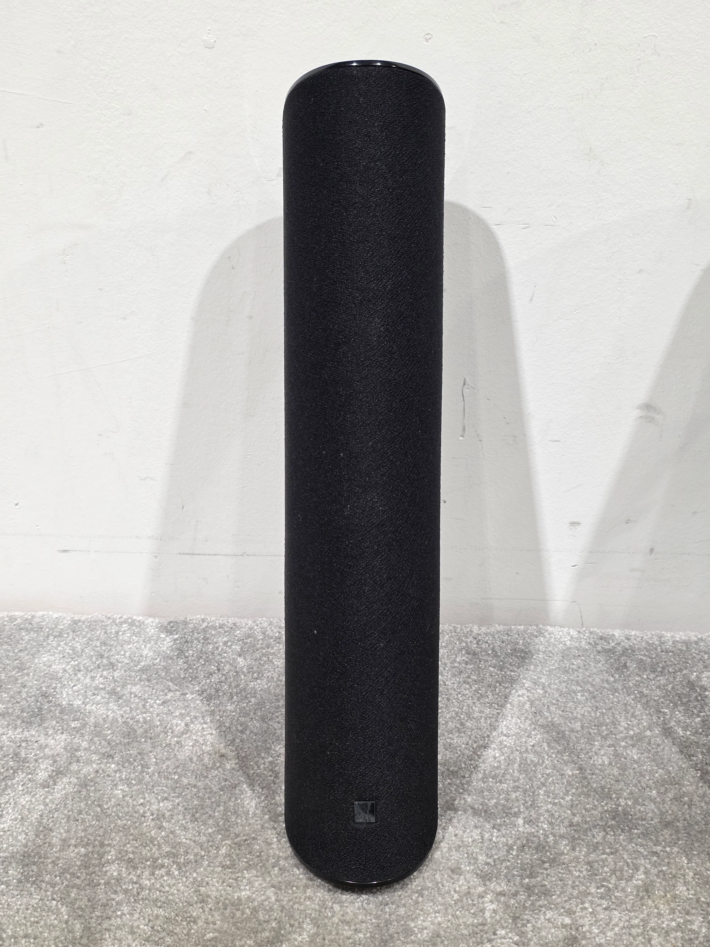 KEF Home Theatre 3000 Series Speaker System - 5.1 Surround Sound - Very Good w/ Speaker Stands - Image 4