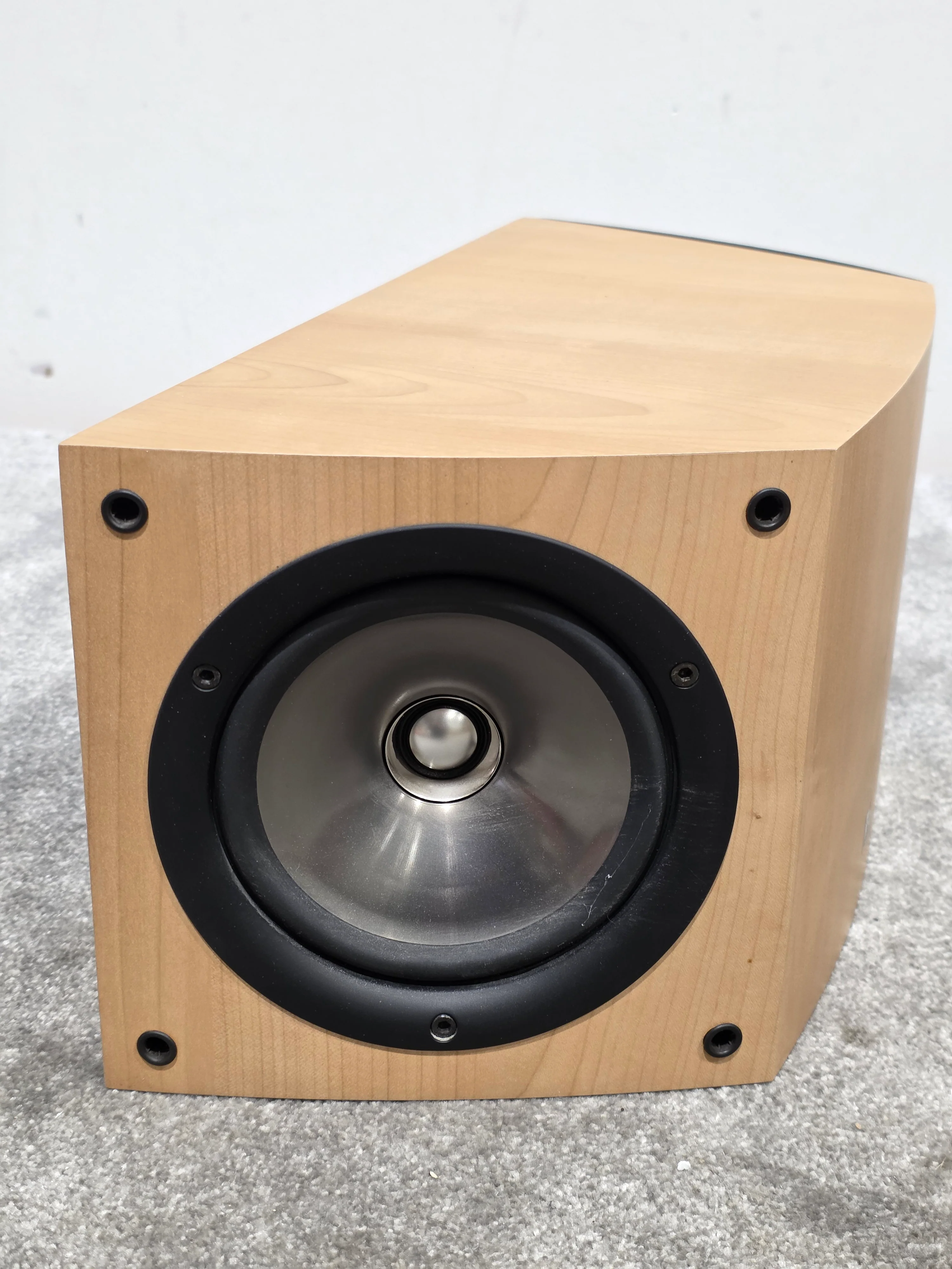 KEF iQ8ds - Pair of Speakers - Light Wood/Maple - Excellent w/ Original Box - Image 9