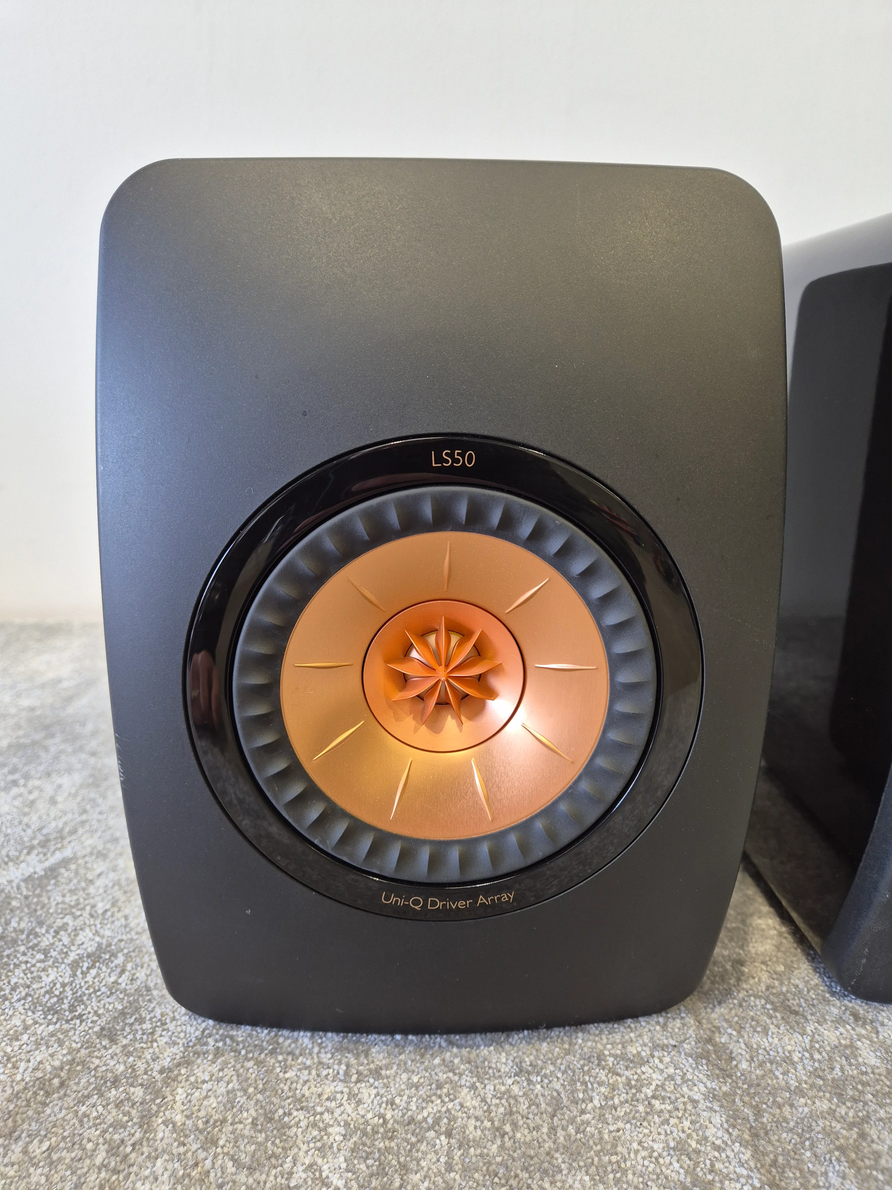 KEF LS50 - Precise Loudspeakers (Pair) - Image 2