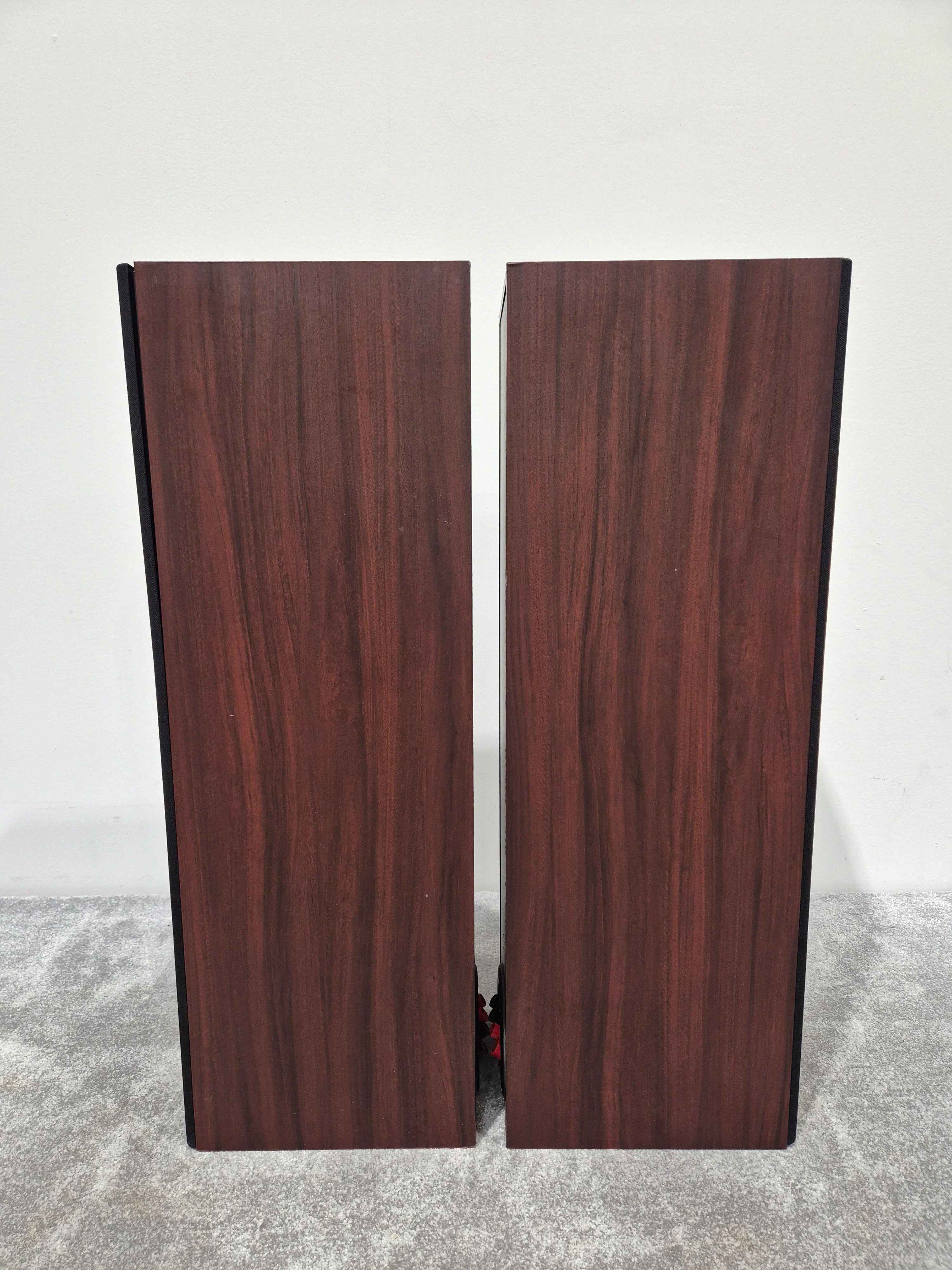 KEF Q35 - Two-Way Coaxial Speaker System - Image 5