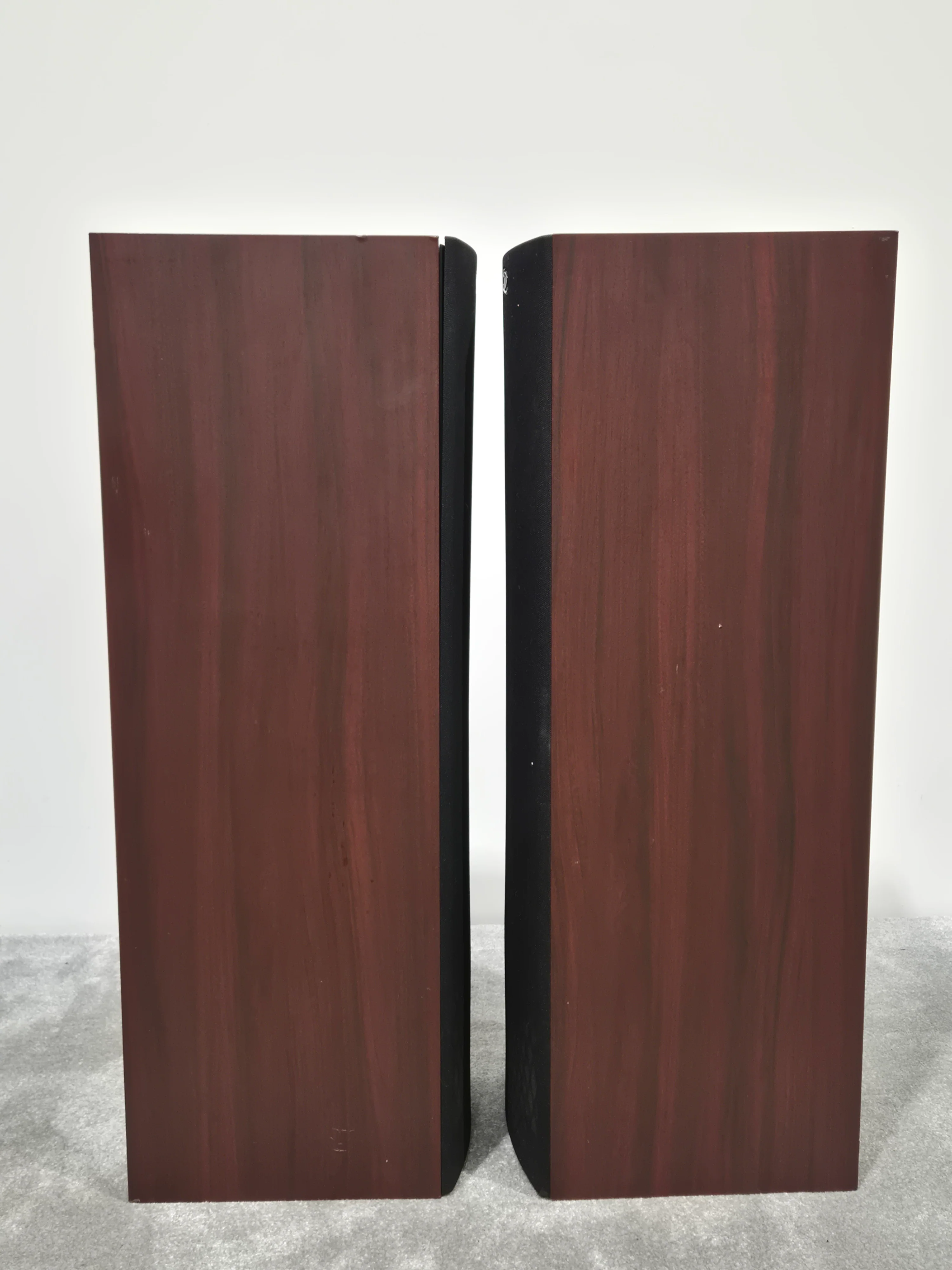 KEF Q35 - Two-Way Coaxial Speaker System - Image 9