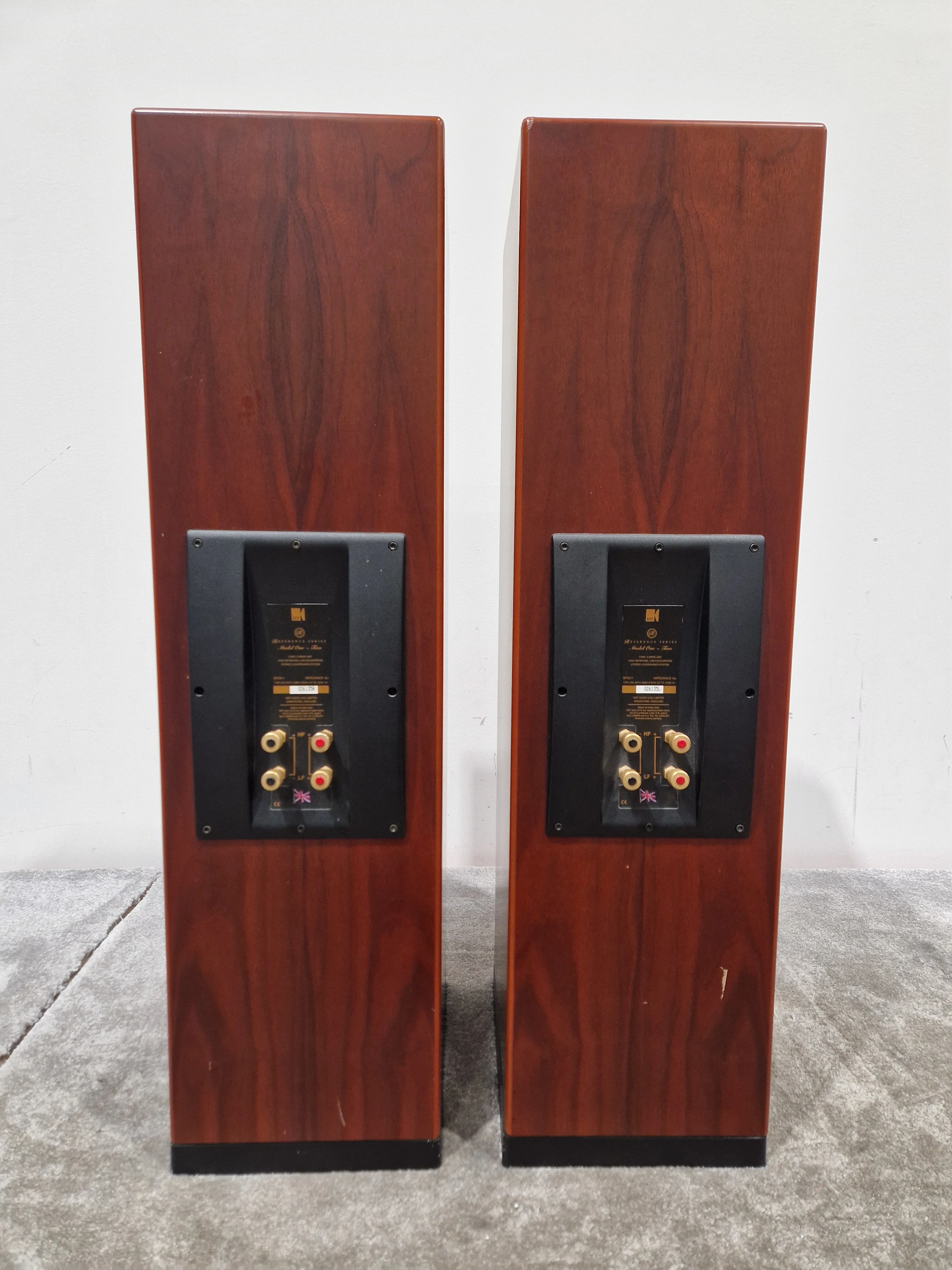 Pair of KEF Reference Series Model One ~ Two High-Fidelity Speakers, Uni-Q Driver Array - Excellent w/ Feet for speaker - Image 8