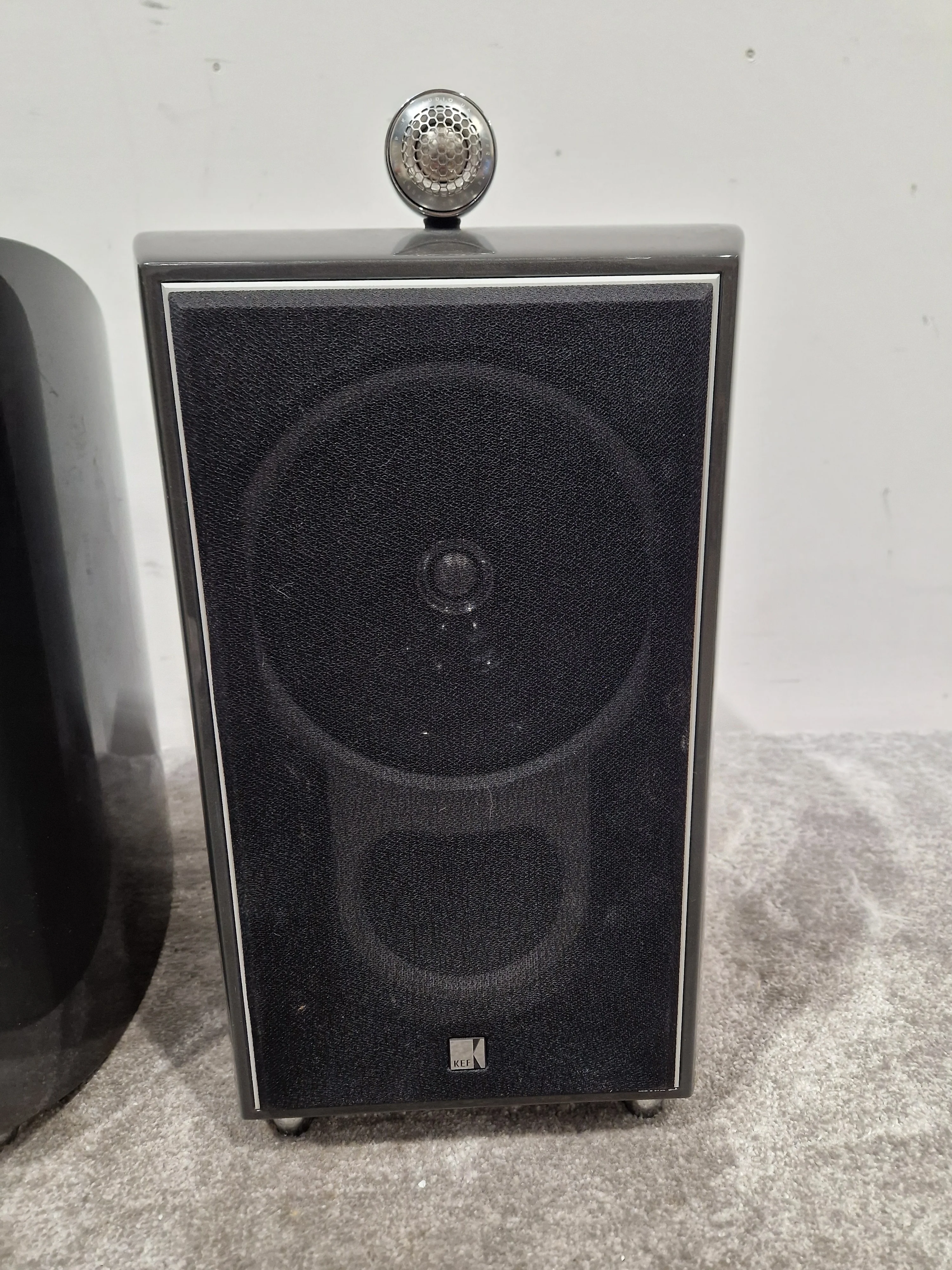 Kef XQ1 Pair - High-Fidelity Bookshelf Speakers - Excellent - Image 9