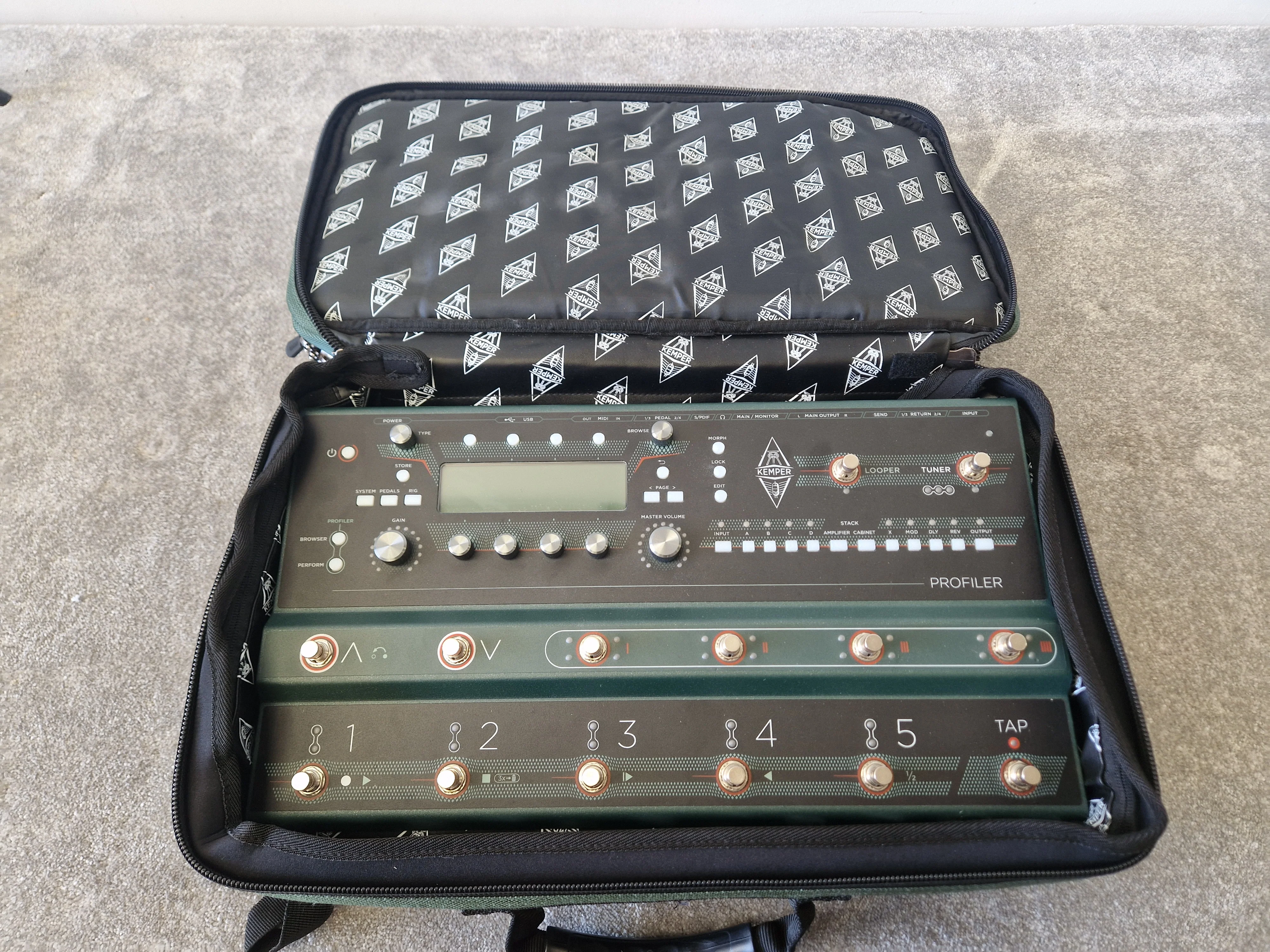 Kemper Profiler Stage All-in-One Guitar Amp Modeling Floorboard - FX & Rig Profiles - Excellent w/ Case and Box - Image 2