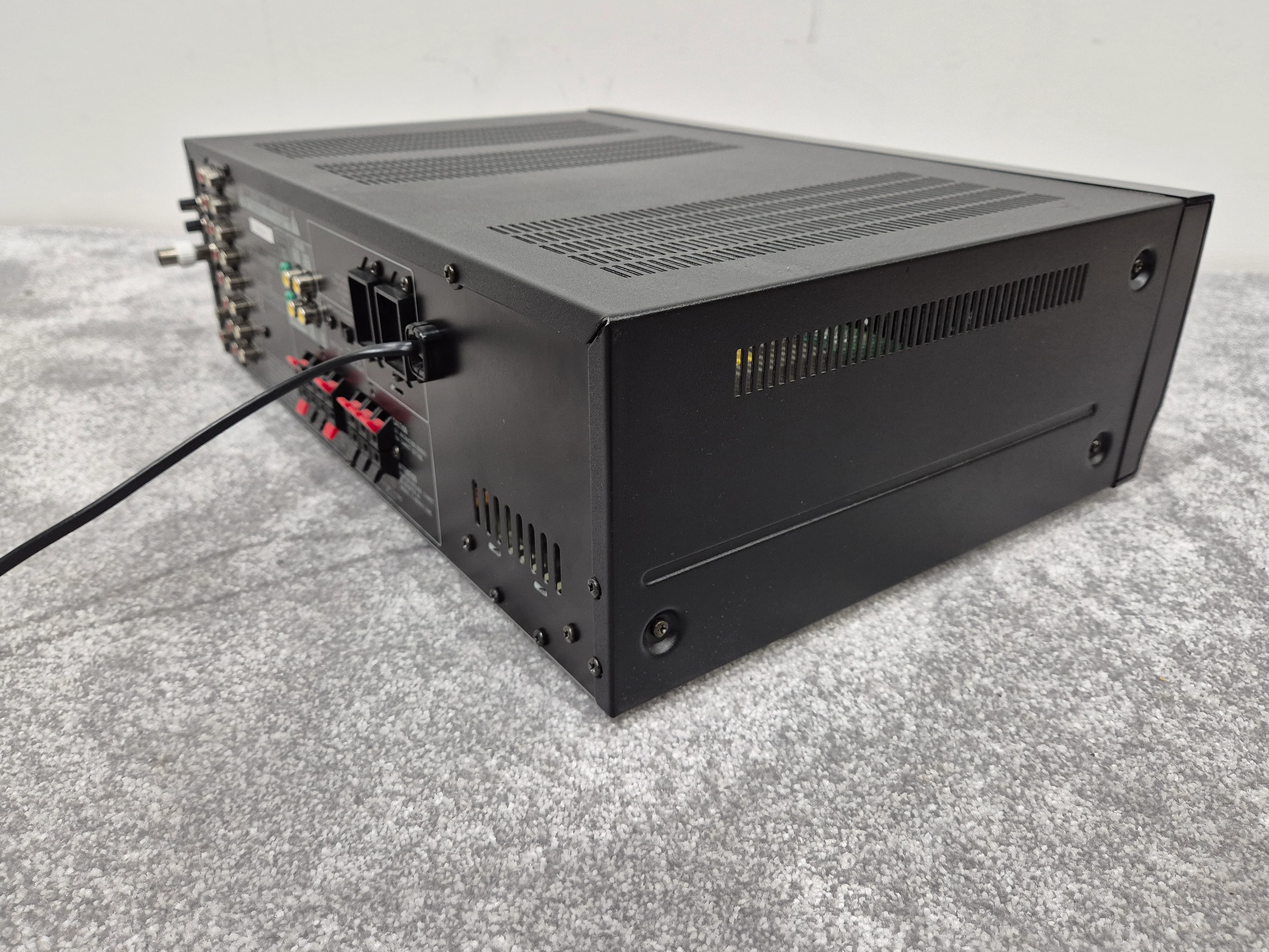 KENWOOD KR-V5570 - Audio-Video Stereo Receiver - Image 6