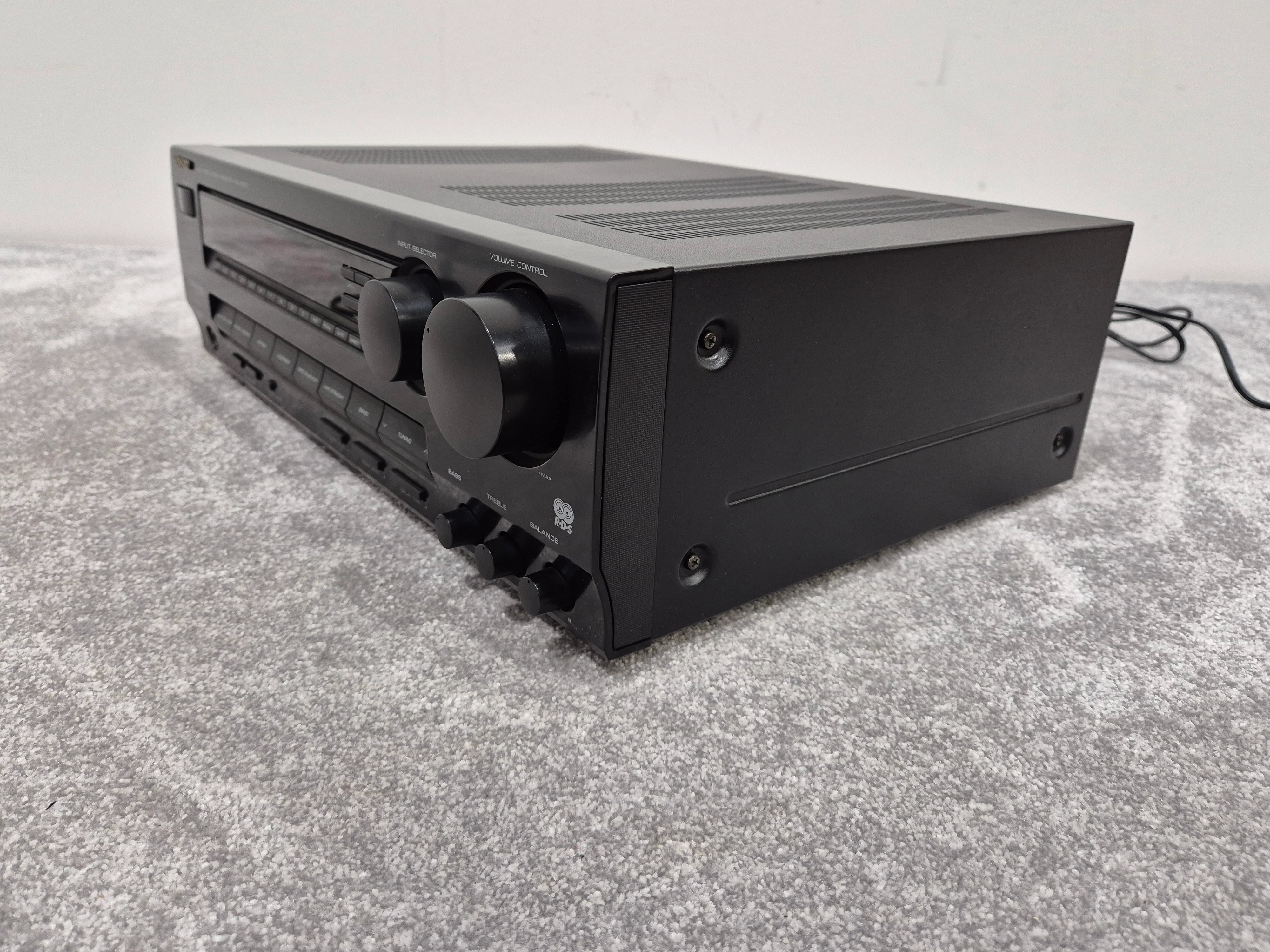 KENWOOD KR-V5570 - Audio-Video Stereo Receiver - Image 9