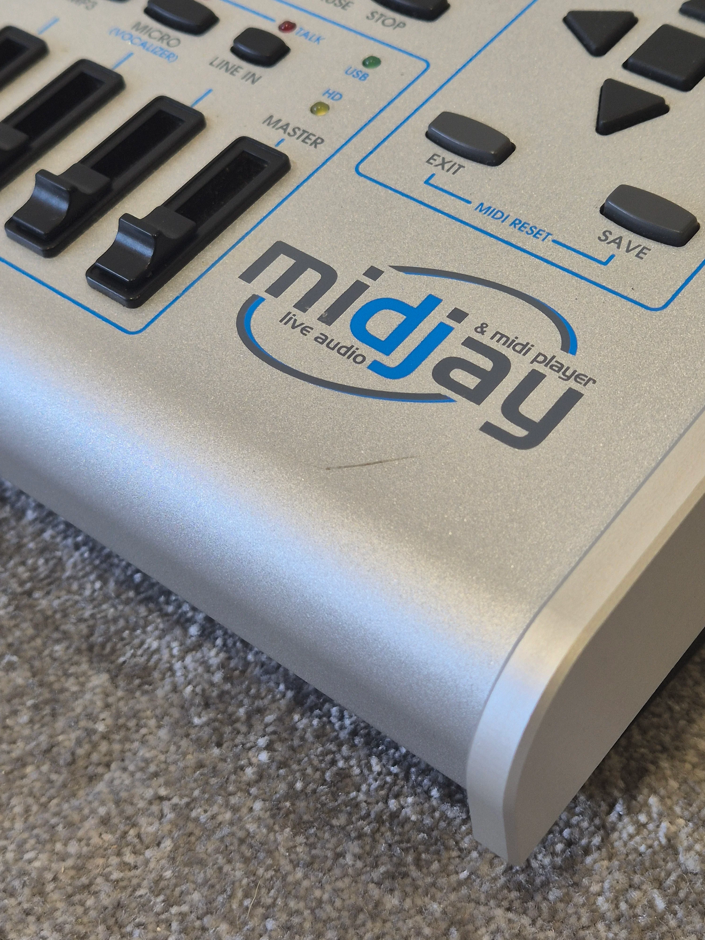 Ketron Midjay – Live Audio/MIDI Player Multimedia Module – Excellent w/ Soft Bag, Power Cable, USB Cable & Manual - Image 14